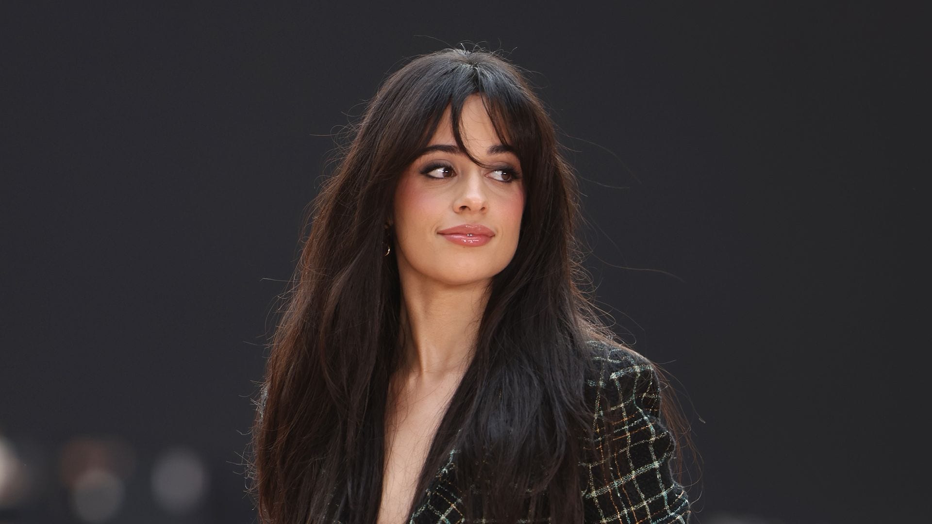 Camila Cabello and Henry Junior Chalhoub enjoy coffee and pack on the PDA during getaway [VIDEO]