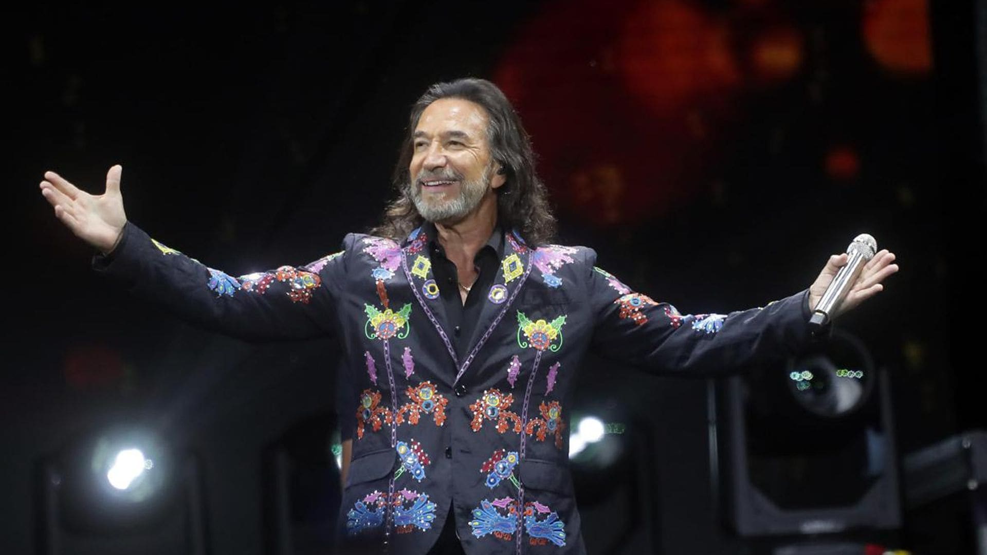 Marco Antonio Solís and Los Bukis will headline the first Spanish-language residency in Las Vegas