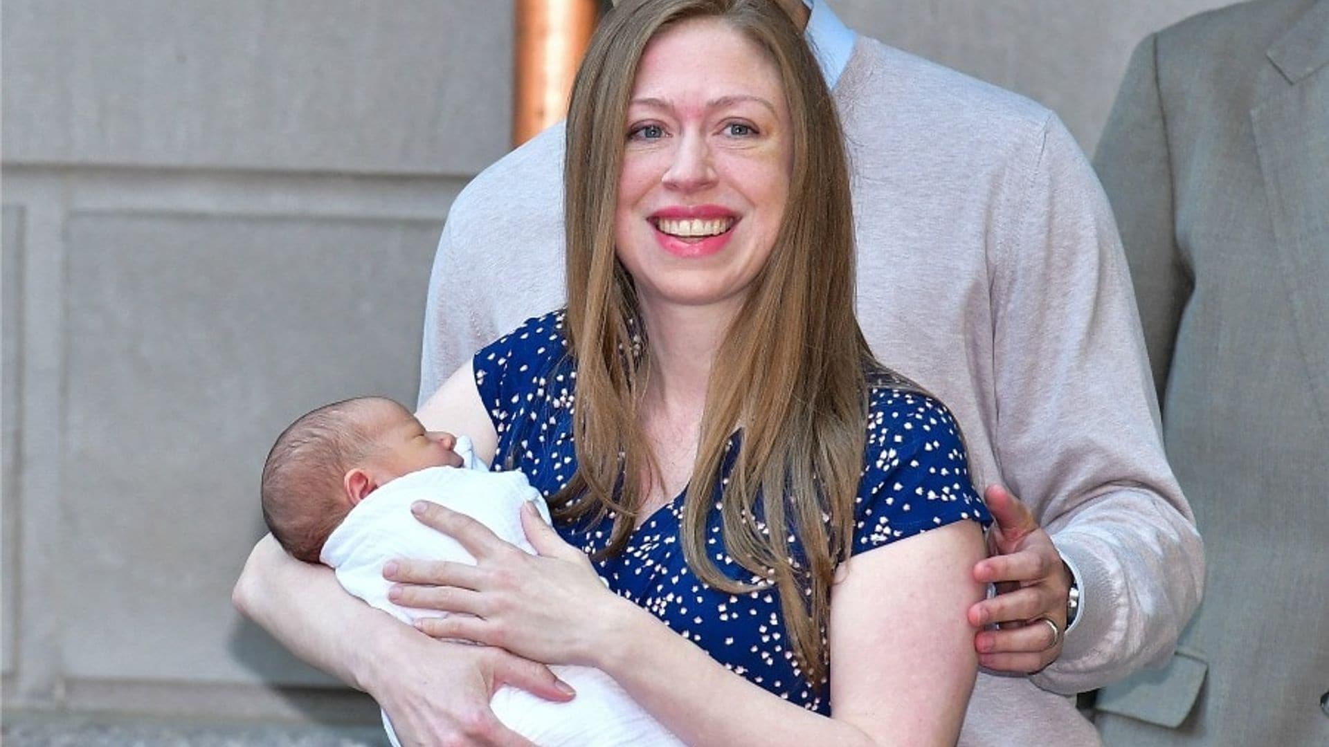 Chelsea is mom to one-year-old Charlotte and one-month-old Aidan.
<br>
Photo: Getty Images