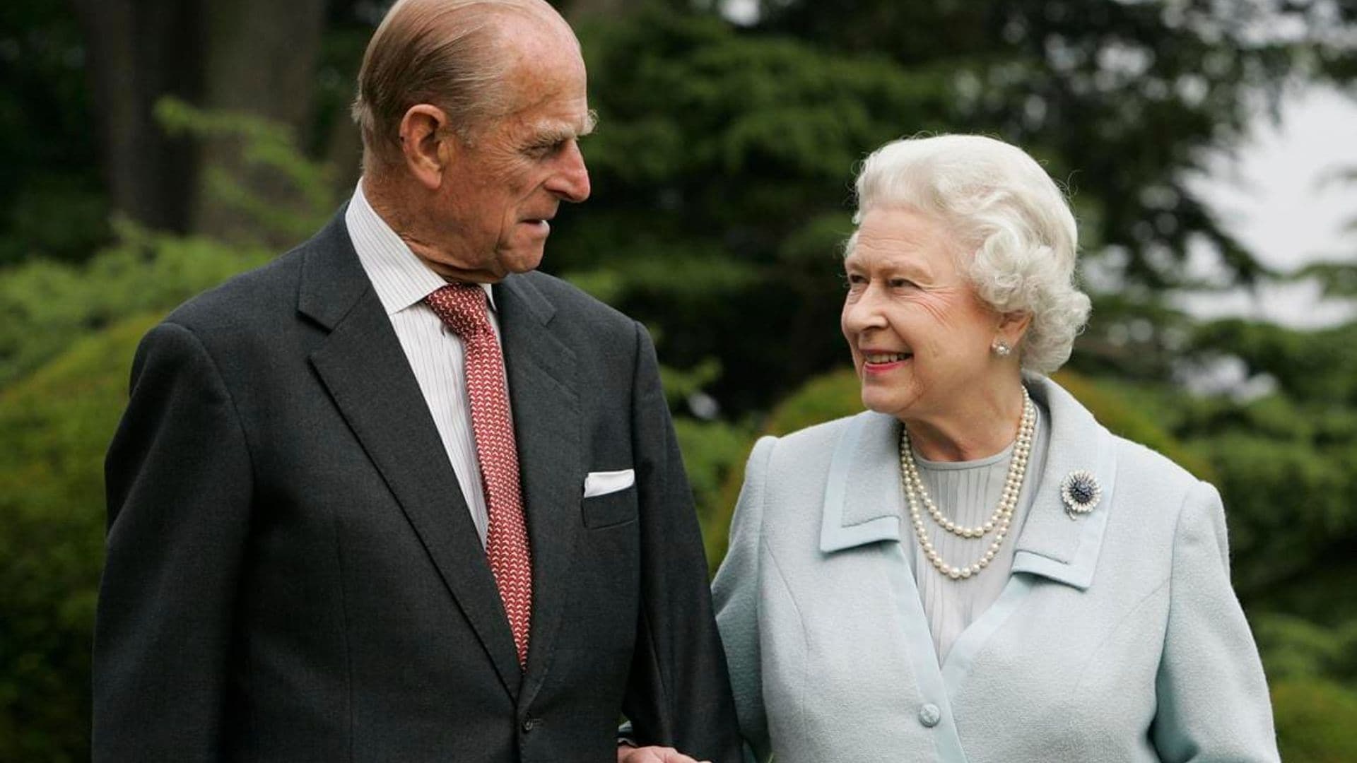 Queen Elizabeth and Prince Philip reunite to spend second lockdown together