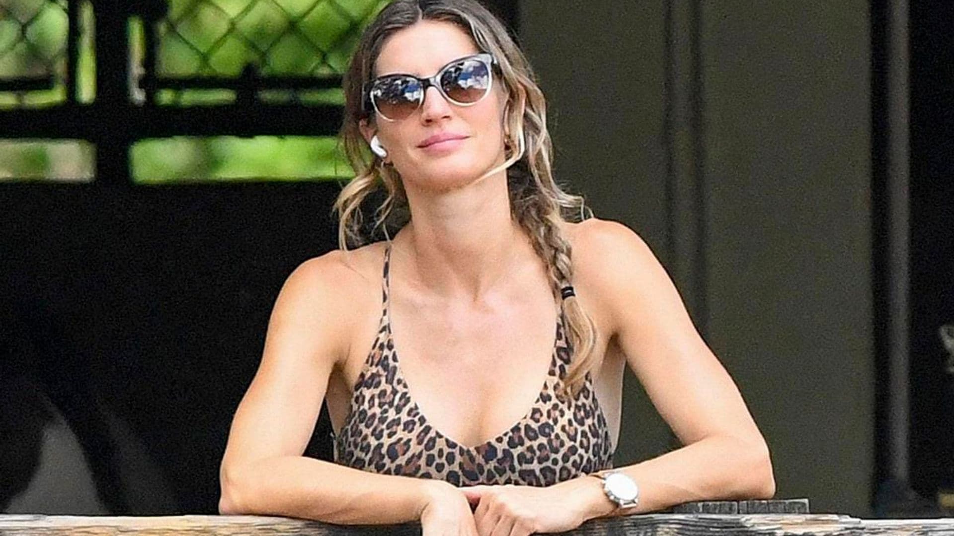 Gisele Bündchen wore animal-print swimsuit during recent outing with daughter Vivian