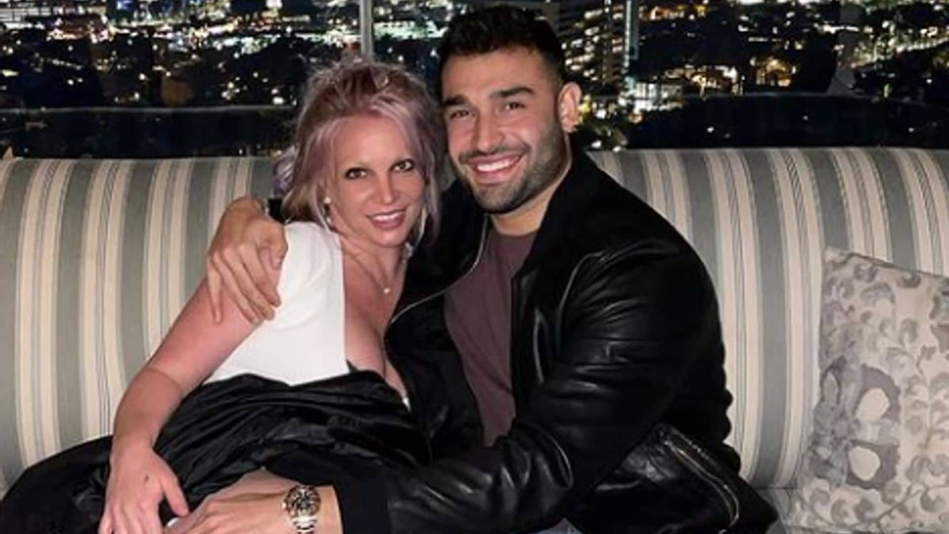 Britney Spears mysteriously deletes her Instagram, fans go to Sam Asghari for answers