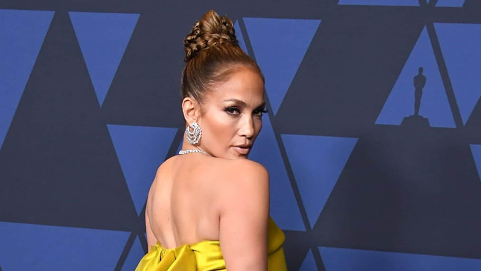 Jennifer Lopez steals the show with dramatic golden dress at the Governors Awards