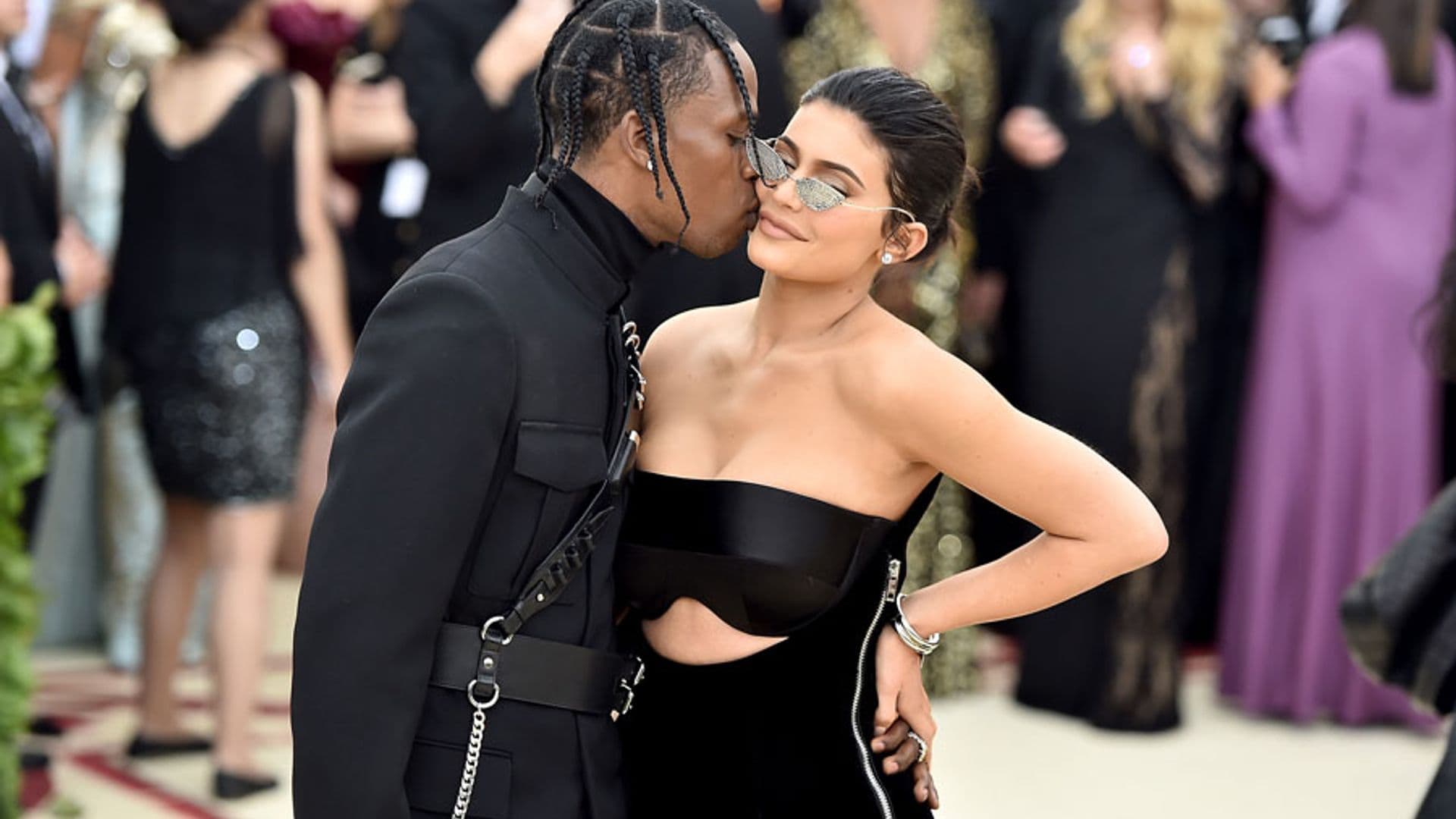 Fans wonder if Kylie Jenner is married after Instagram post about her "esposo"