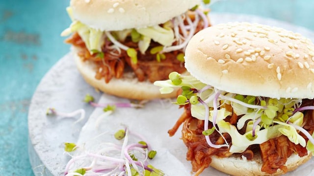 Vegan burger with Jackfruit