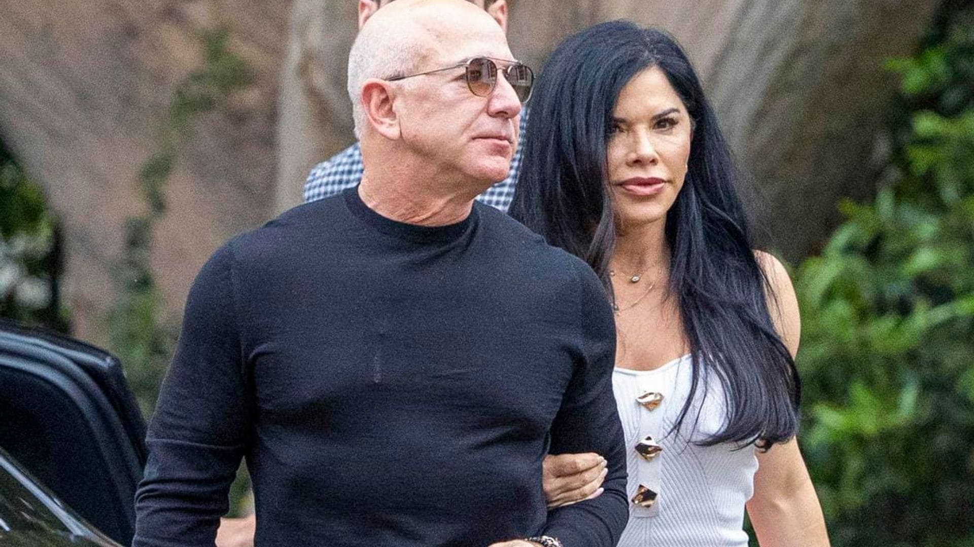 Lauren Sanchez and Jeff Bezos party with Oprah, Kris Jenner, and more