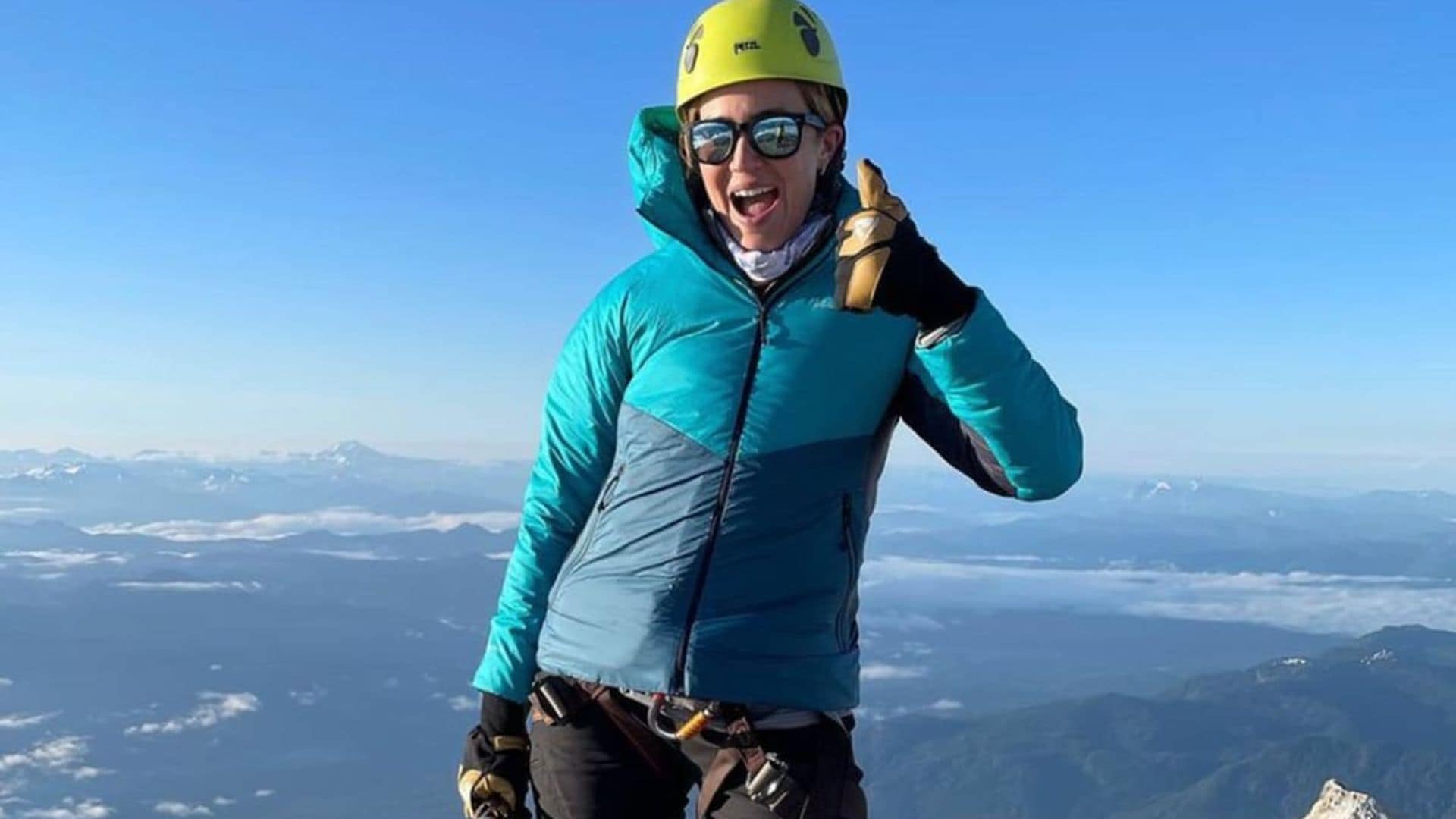 Mandy Moore pumps breastmilk while climbing glacier-covered mountain