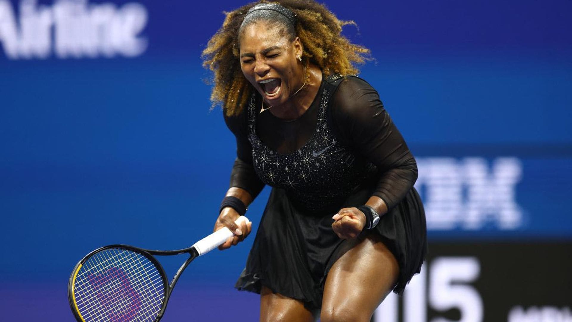 Serena Williams wins first US Open set vs Kovinic; celebrities in the stands