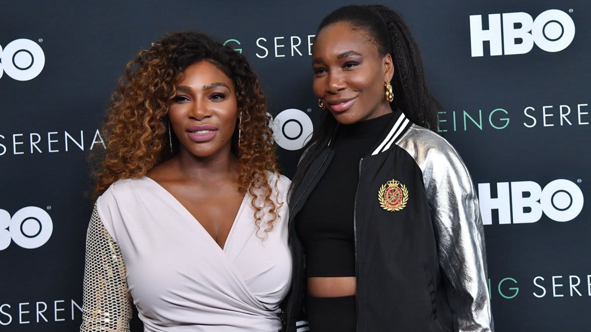 Serena and Venus Williams worked out and took a walk down memory lane together on Instagram live