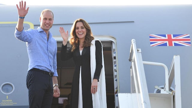 Kate Middleton and Prince William say goodbye to the public in Pakistan