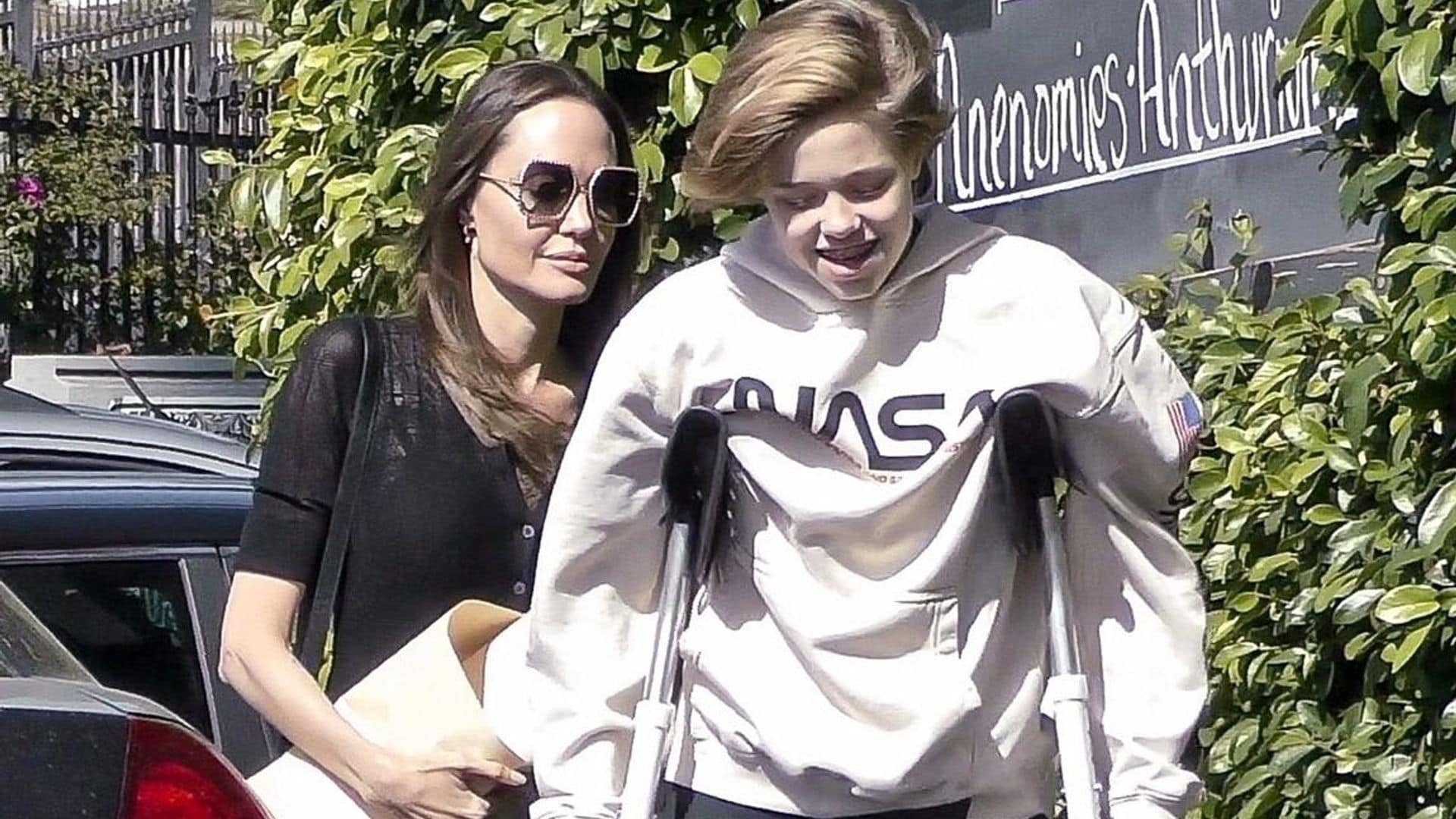 Brad Pitt’s daughter Shiloh has outing on crutches for movie date with Angelina Jolie after surgery