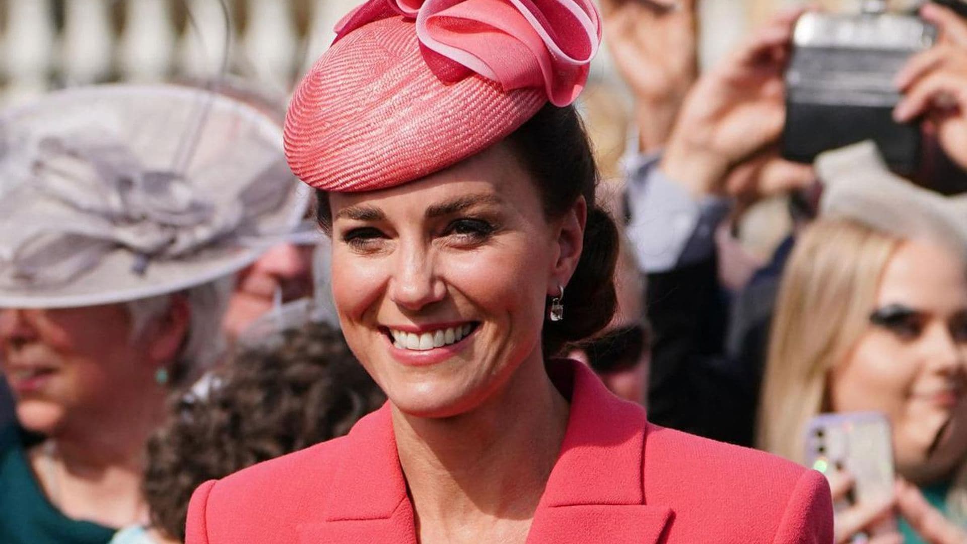 Kate Middleton attends garden party at Buckingham Palace