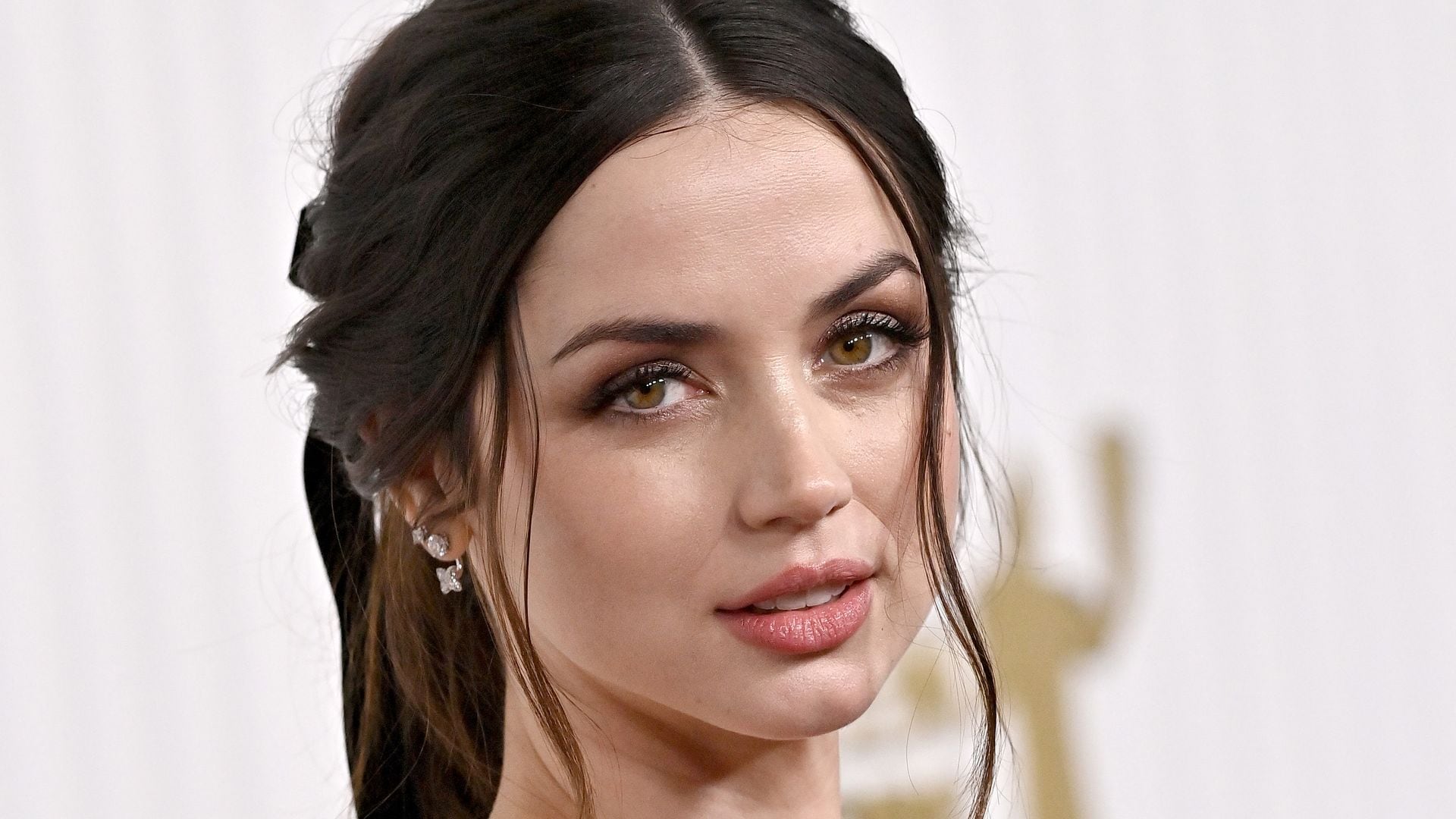 Ana de Armas steps out with rumored boyfriend after Valentine’s Day with Tom Cruise