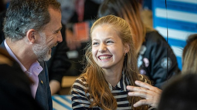 Queen Letizia, King Felipe and their daughters, Princess Leonor and Infanta Sofia, paid tribute to COVID-19 victims