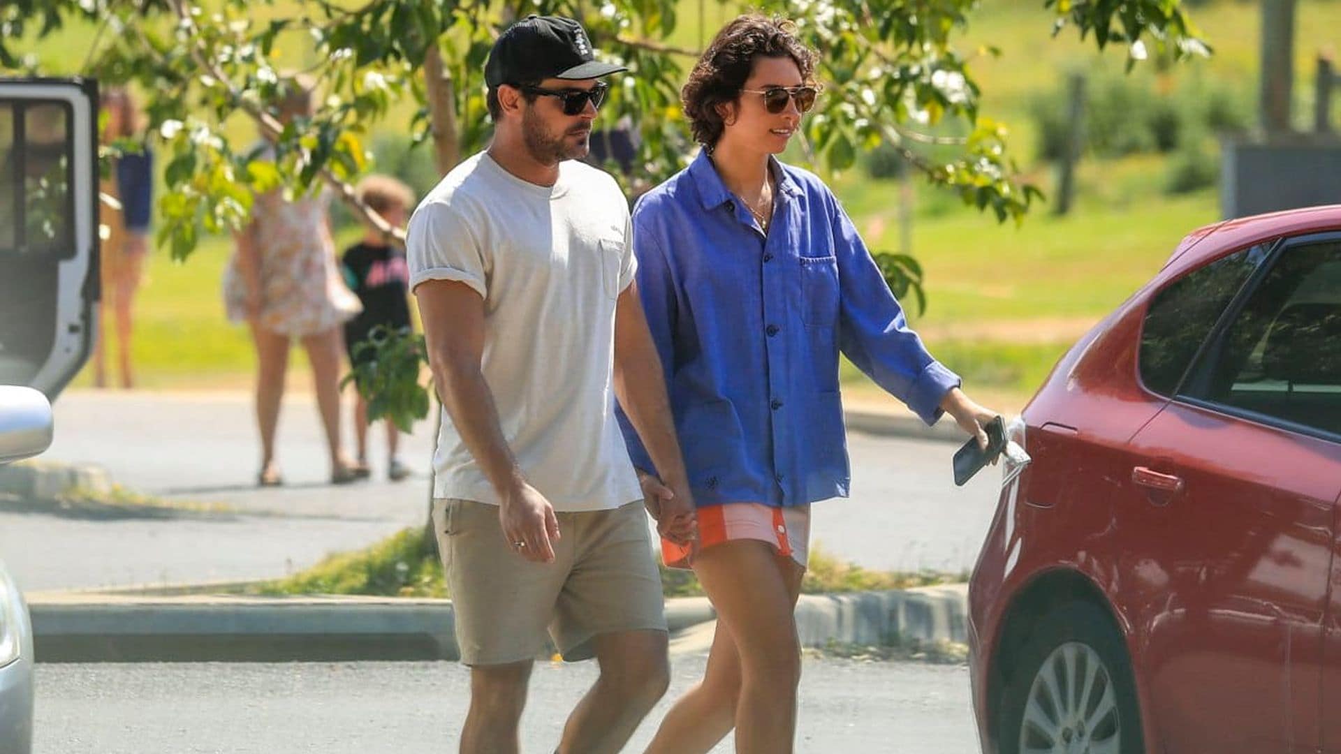 Zac Efron and Vanessa Valladares were spotted getting off a plane together despite breakup rumors