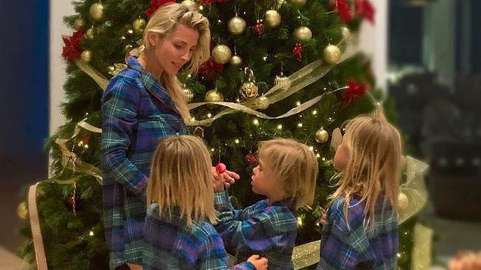 Elsa Pataky and her children are ready for Christmas - and the tree is up!