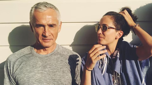 Jorge Ramos receives support from his eldest daughter and his ex-wife, after his departure from Univision