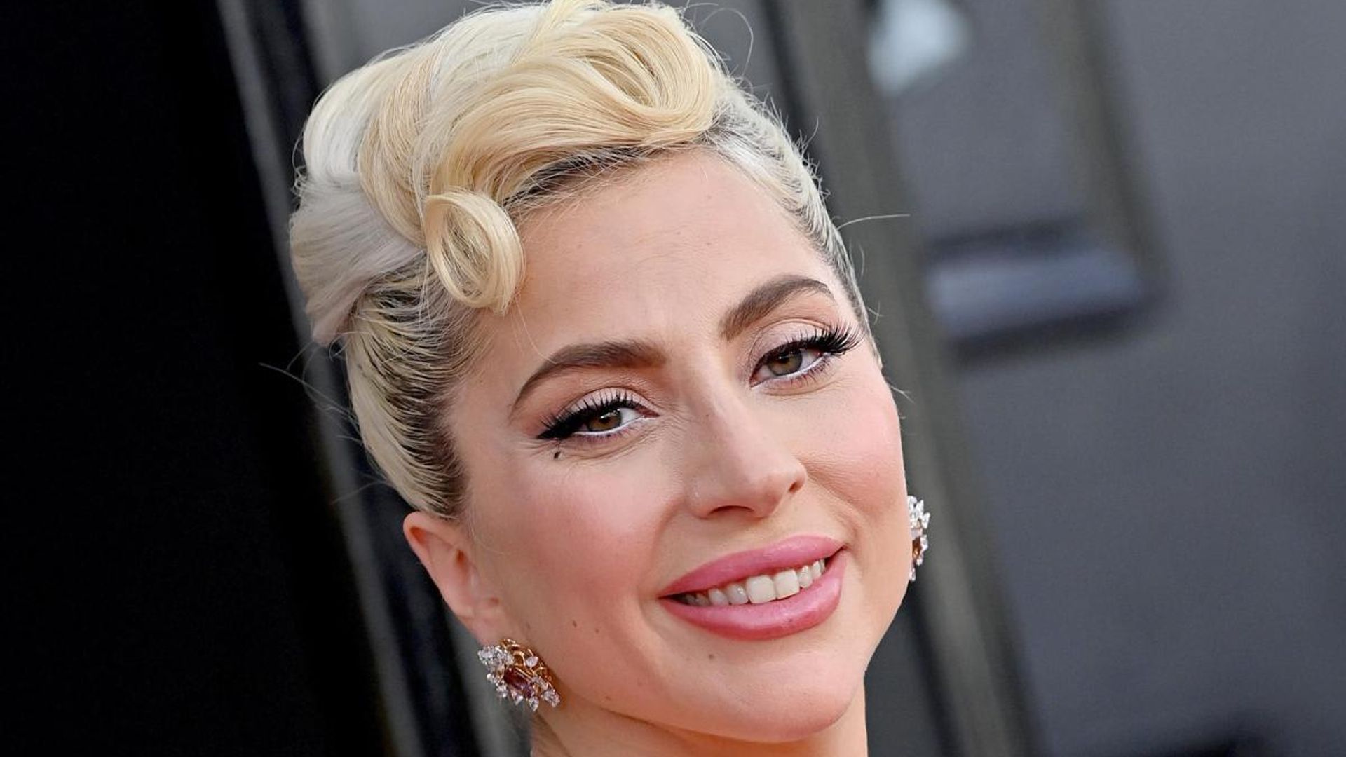 Lady Gaga shares makeup-free selfies in bed