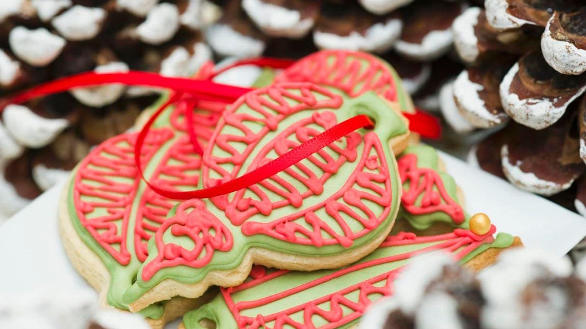 From sugar cookies to black and whites: the top Christmas cookies in the U.S.