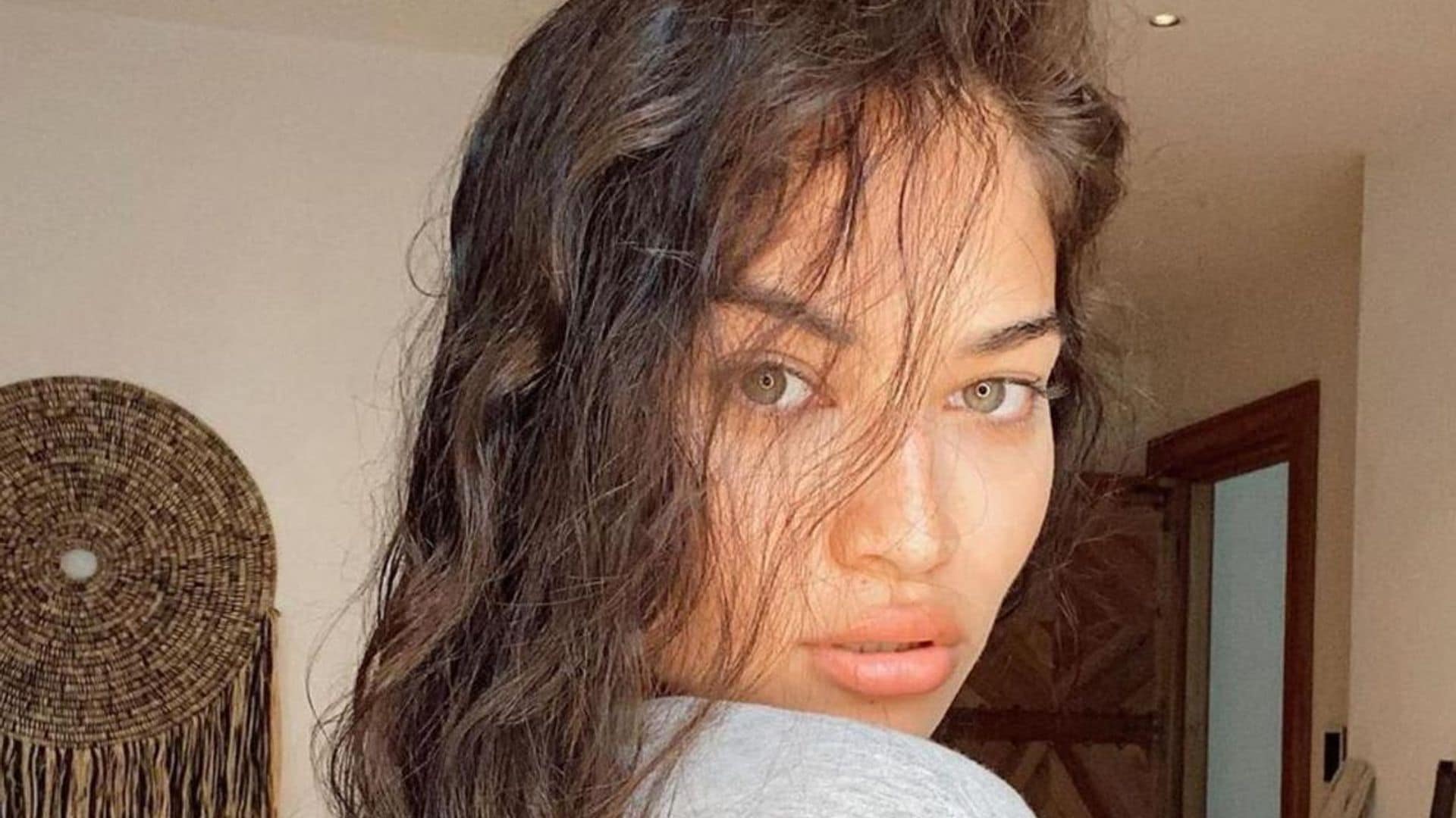 Shanina Shaik turns bathroom into the perfect oasis during quarantine