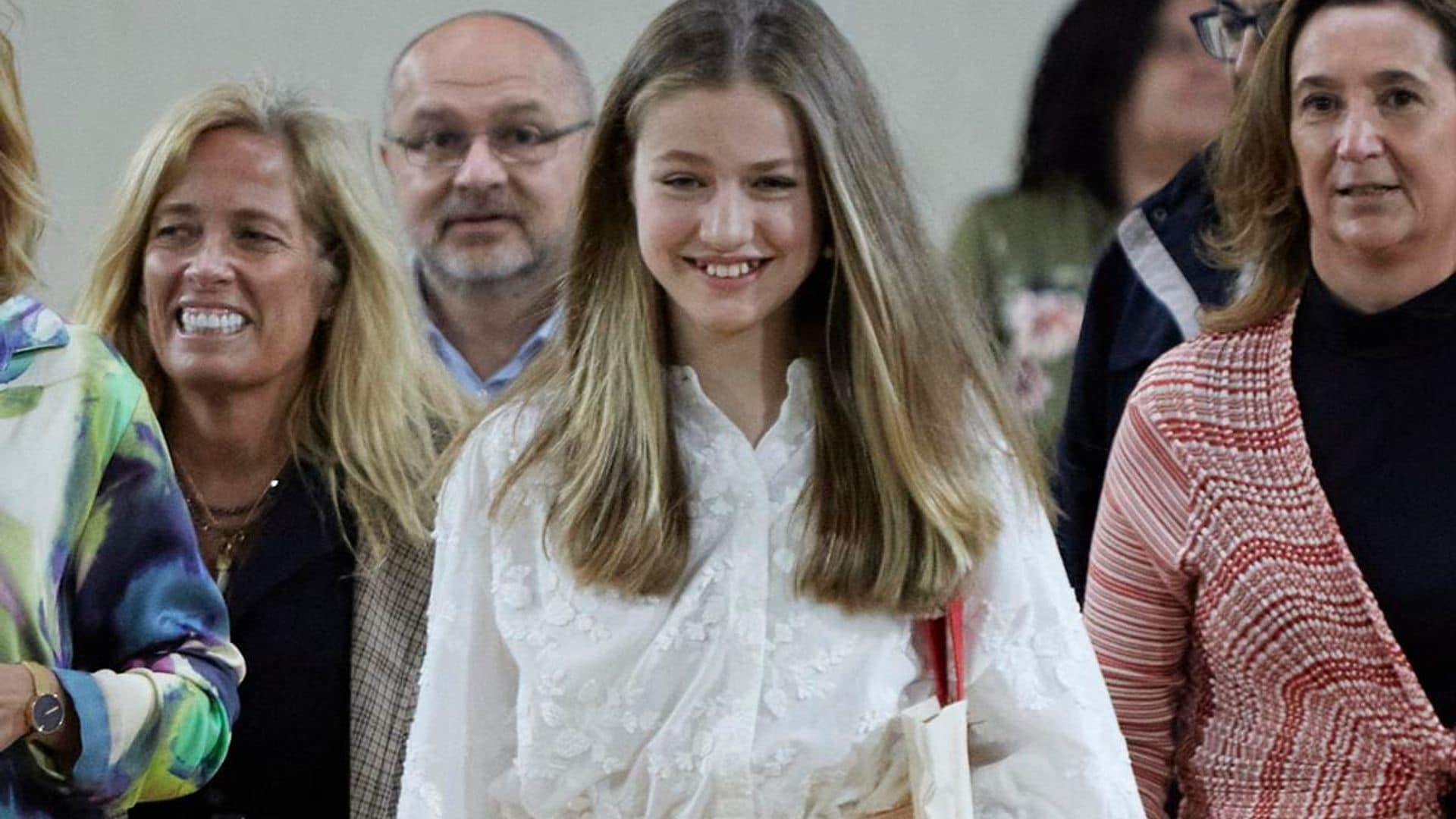 Queen Letizia’s eldest daughter steps out for solo engagement during her spring break