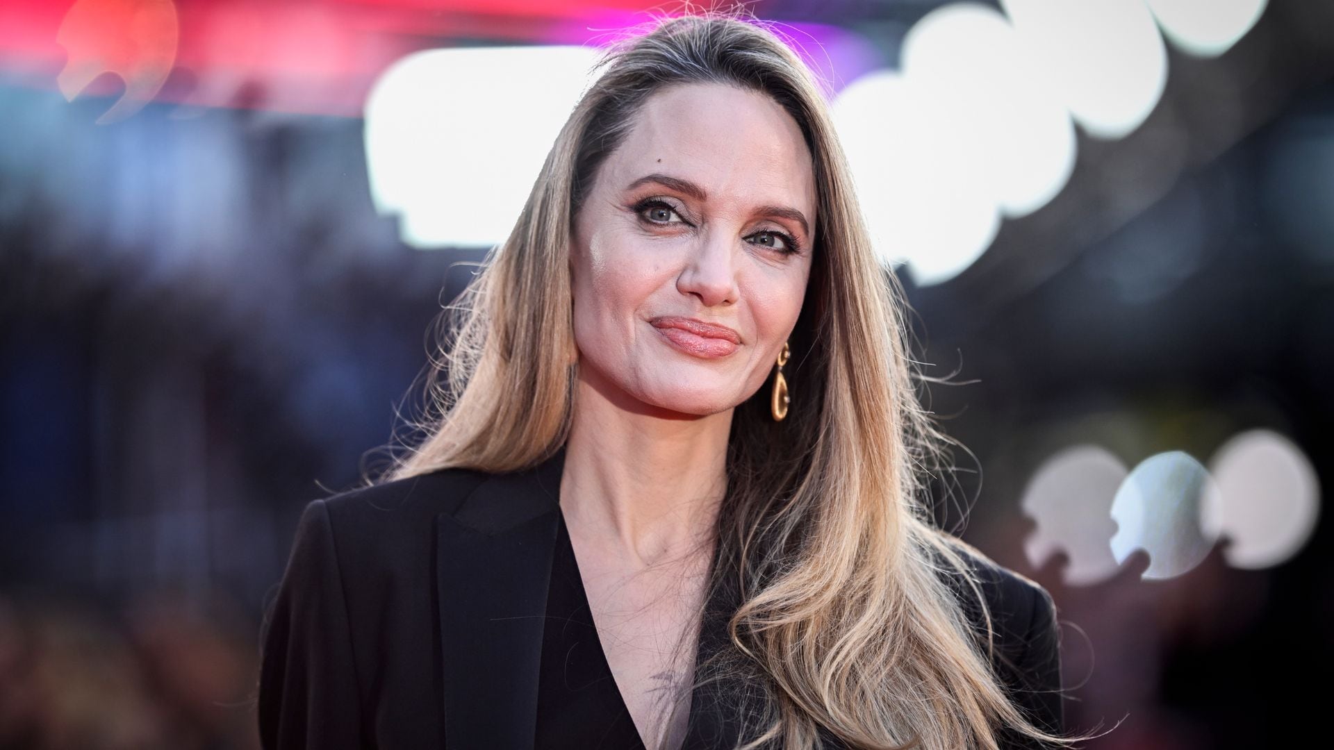 Angelina Jolie got emotional reminiscing about her life while singing in 'Maria': 'It helped me a lot'