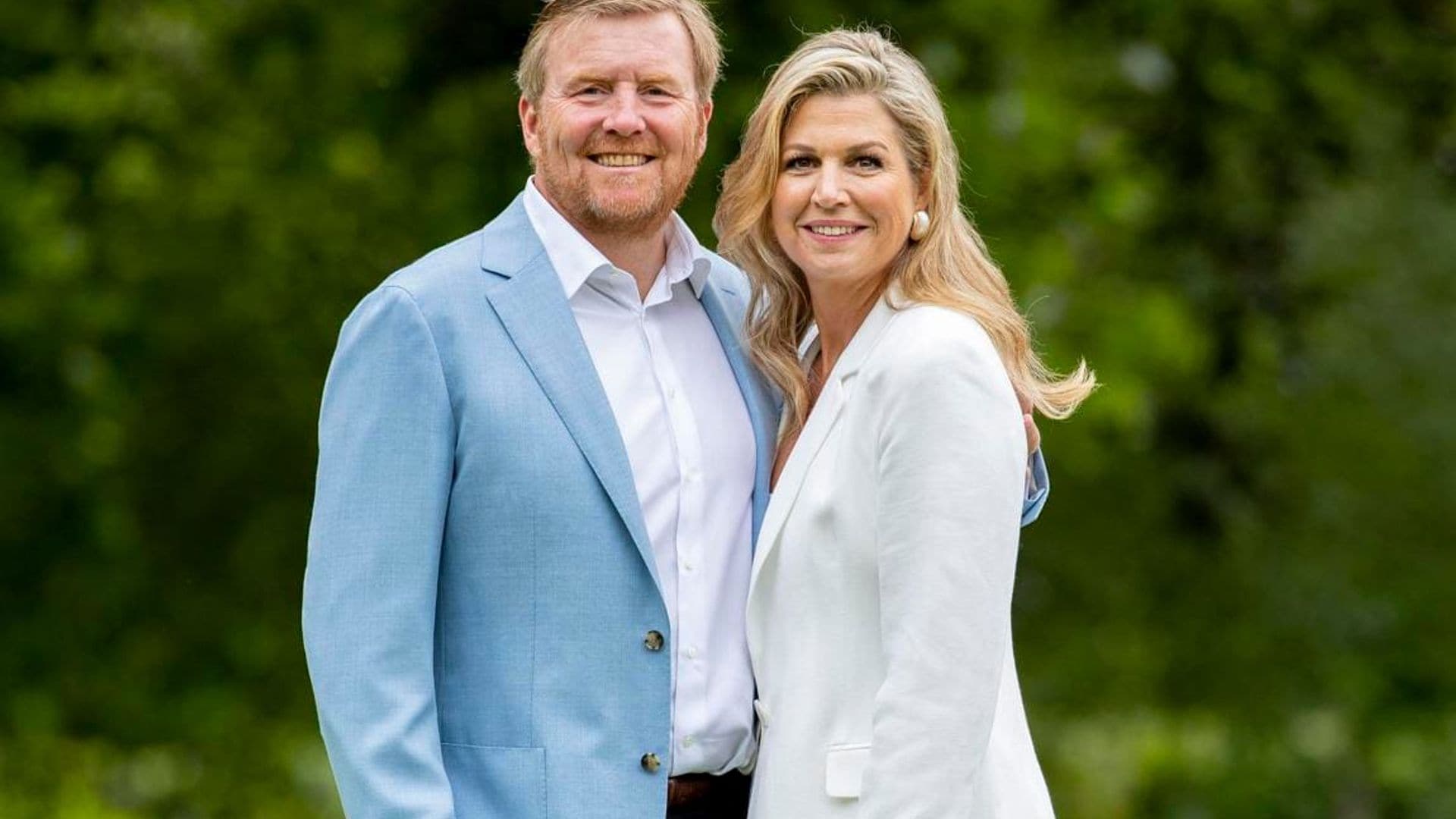 Queen Maxima and King Willem-Alexander apologize for vacation photo