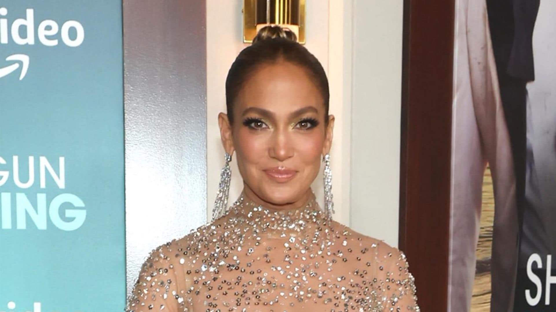 Breakdown of Jennifer Lopez’s look at the ‘Shotgun Wedding’ movie premiere