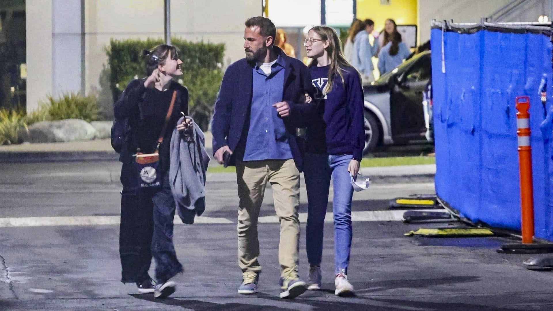 Ben Affleck steps out with daughters Violet and Fin days after his close interaction with Jennifer Garner