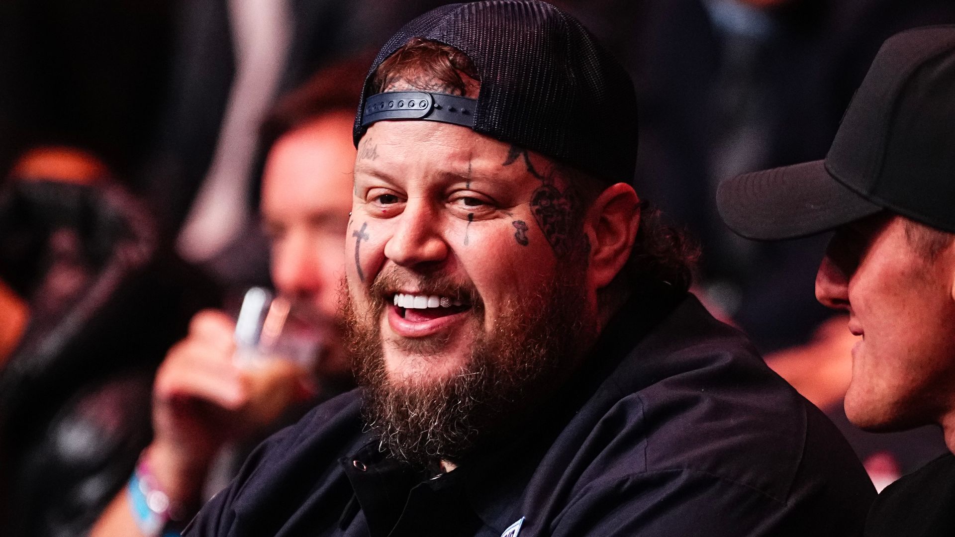 Jelly Roll shows off impressive weight loss at the CMAs