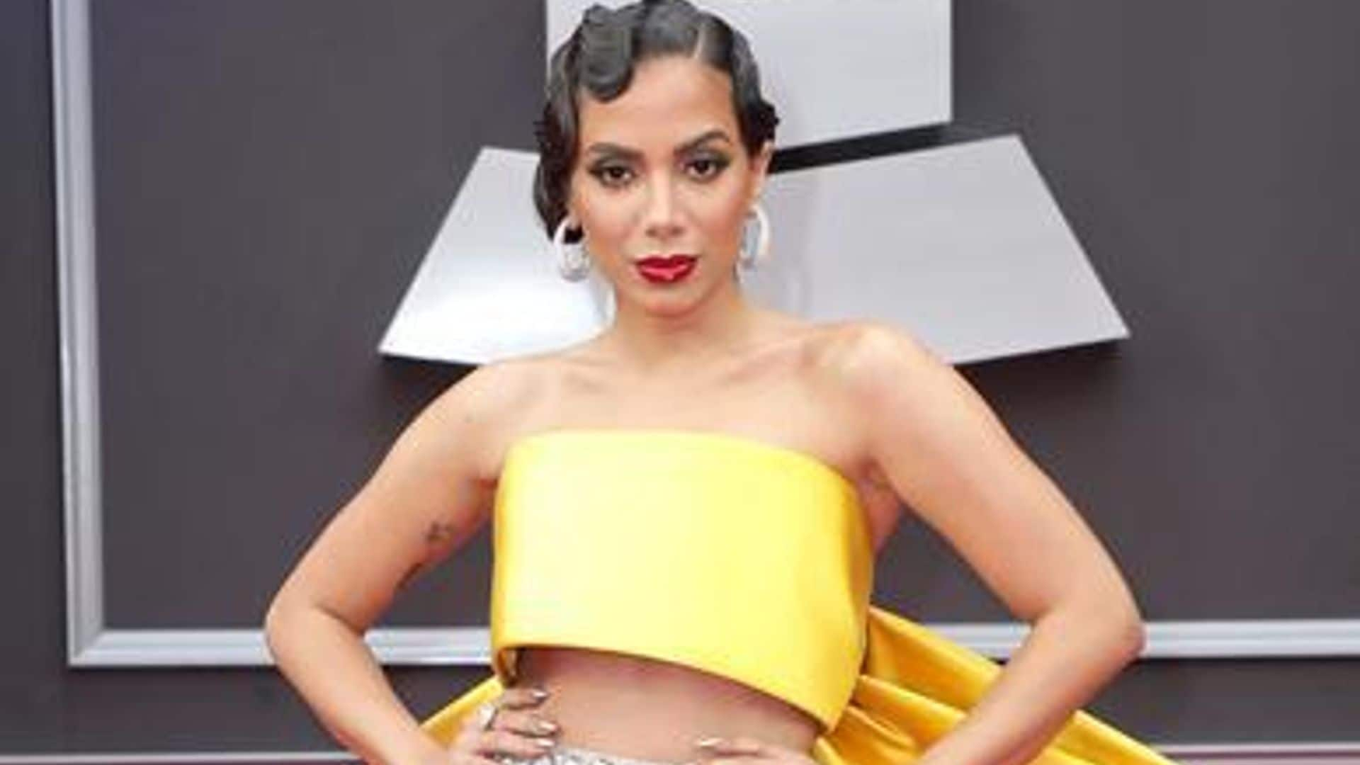 Anitta arrives to the Latin Grammy Awards with a 1920s-inspired hairdo