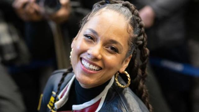 Alicia Keys Performs At St. Pancras International Station