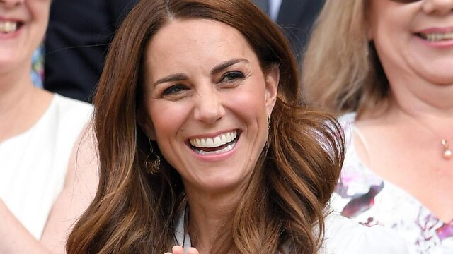 Kate Middleton coos over newborn baby during virtual hospital visit