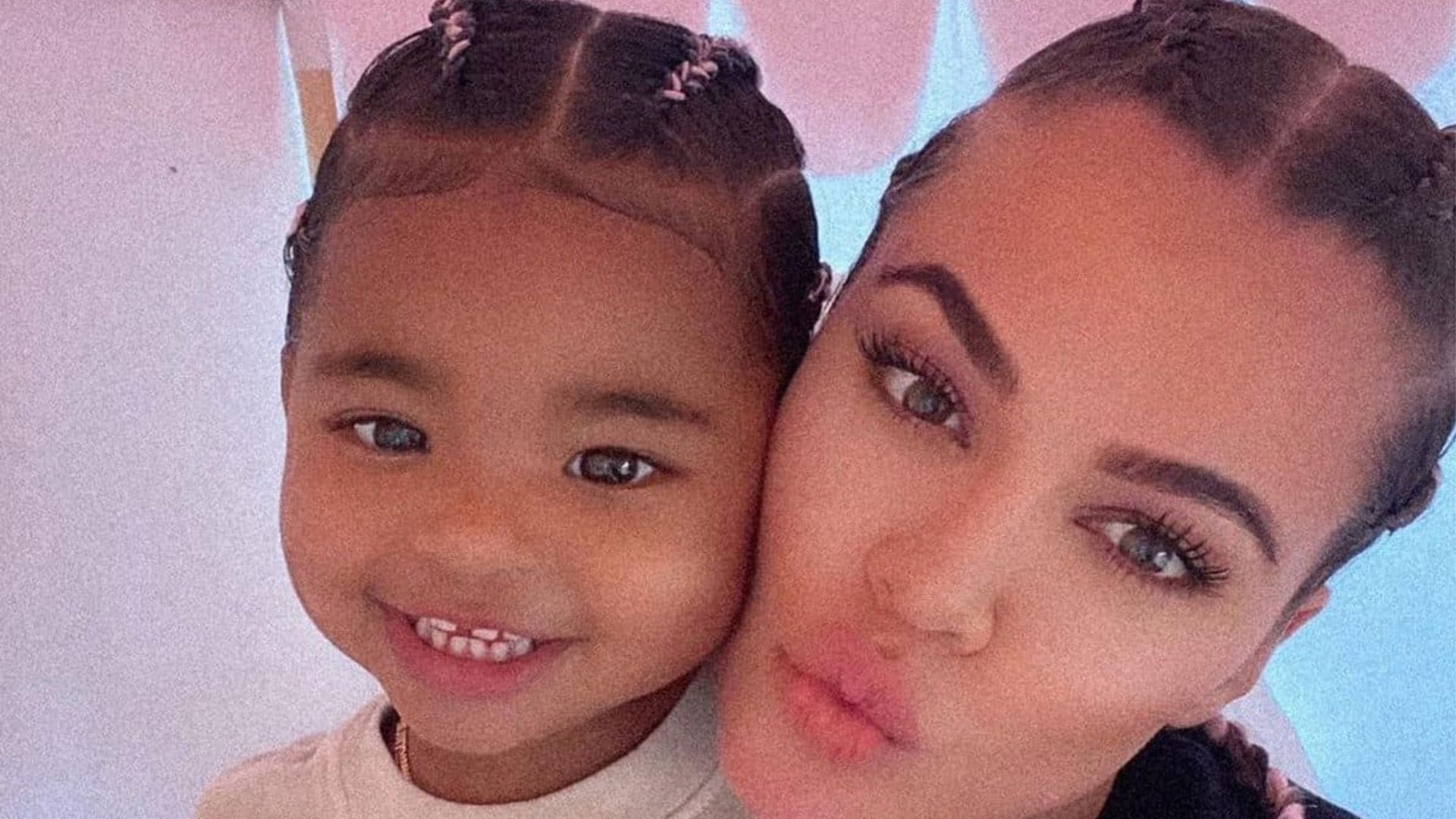 Khloé Kardashian and baby True looked adorable in their matching reindeer pajamas