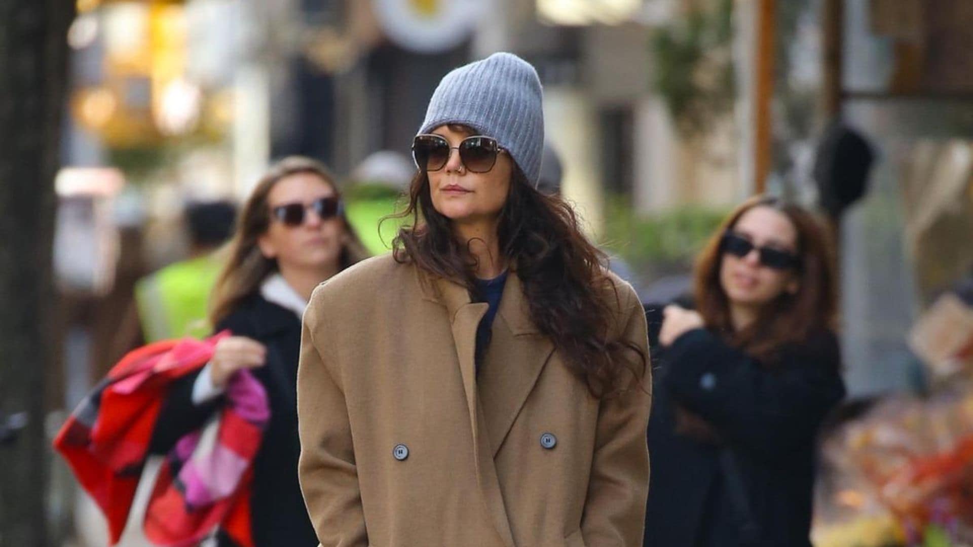 Katie Holmes enjoys New York City’s chilly temperatures in a cozy look