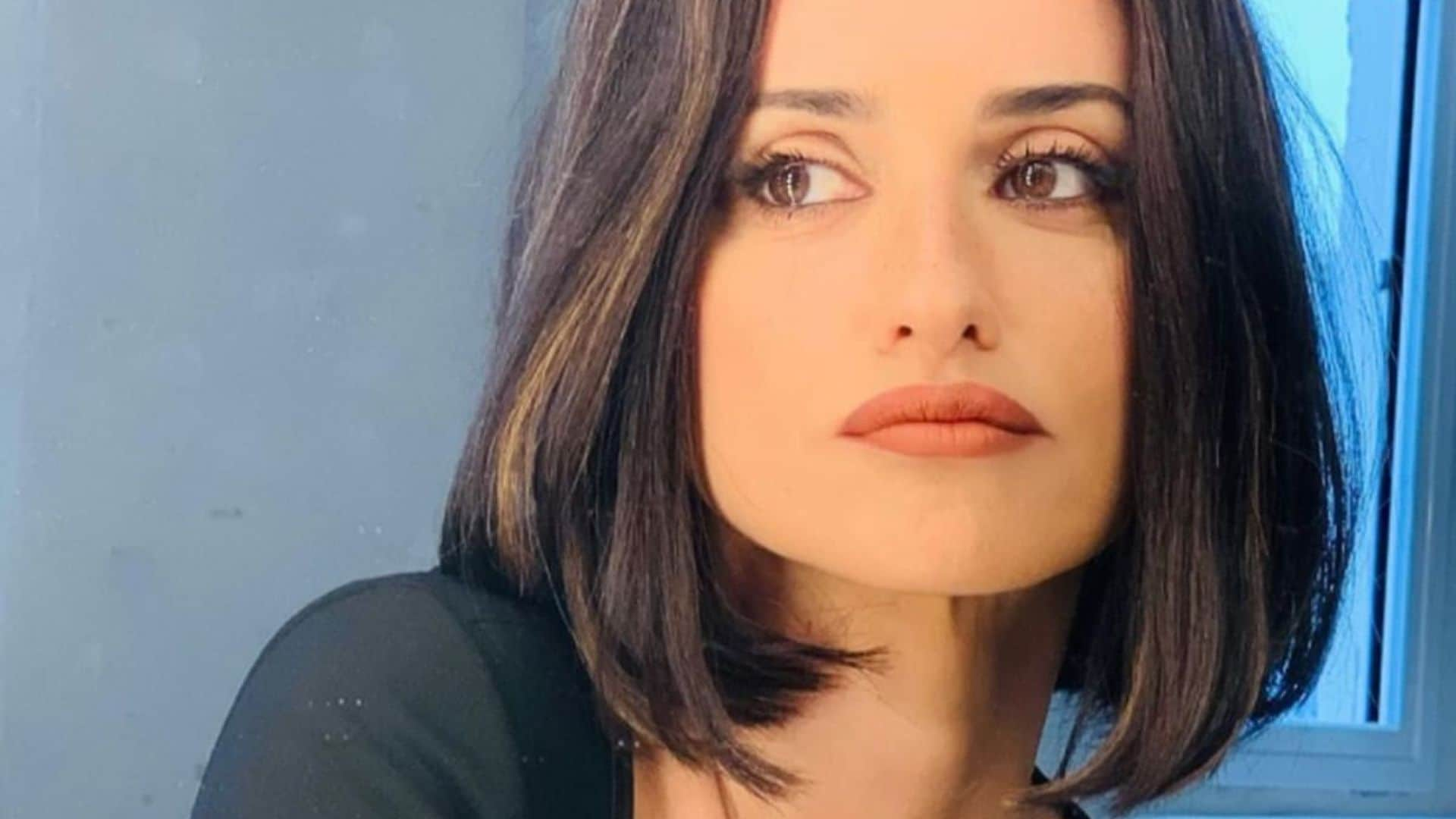 Penelope Cruz debuts stunning short hair in rare selfie