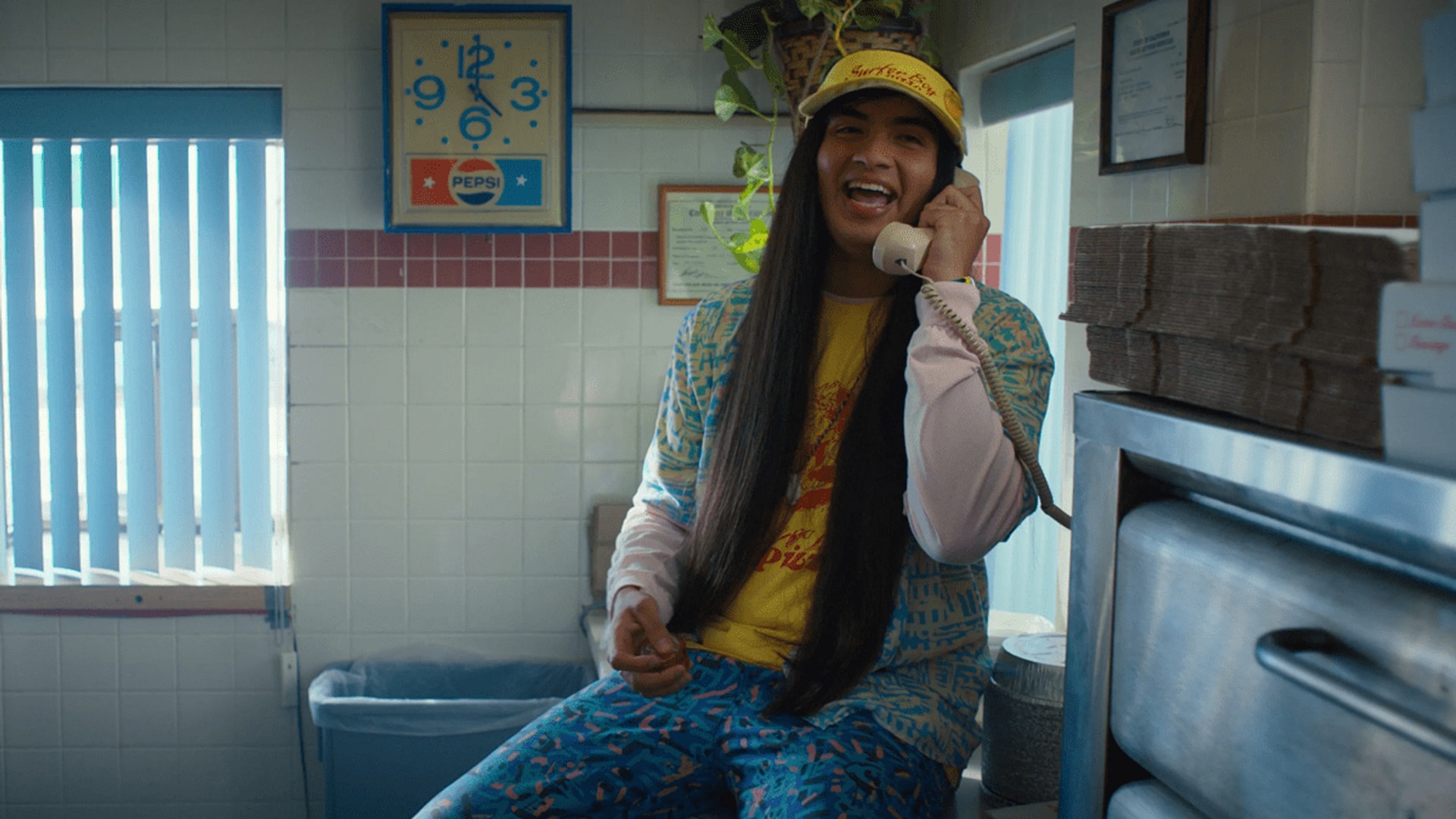 What happens when you call 'Stranger Things' Surfer Boy Pizza's number?