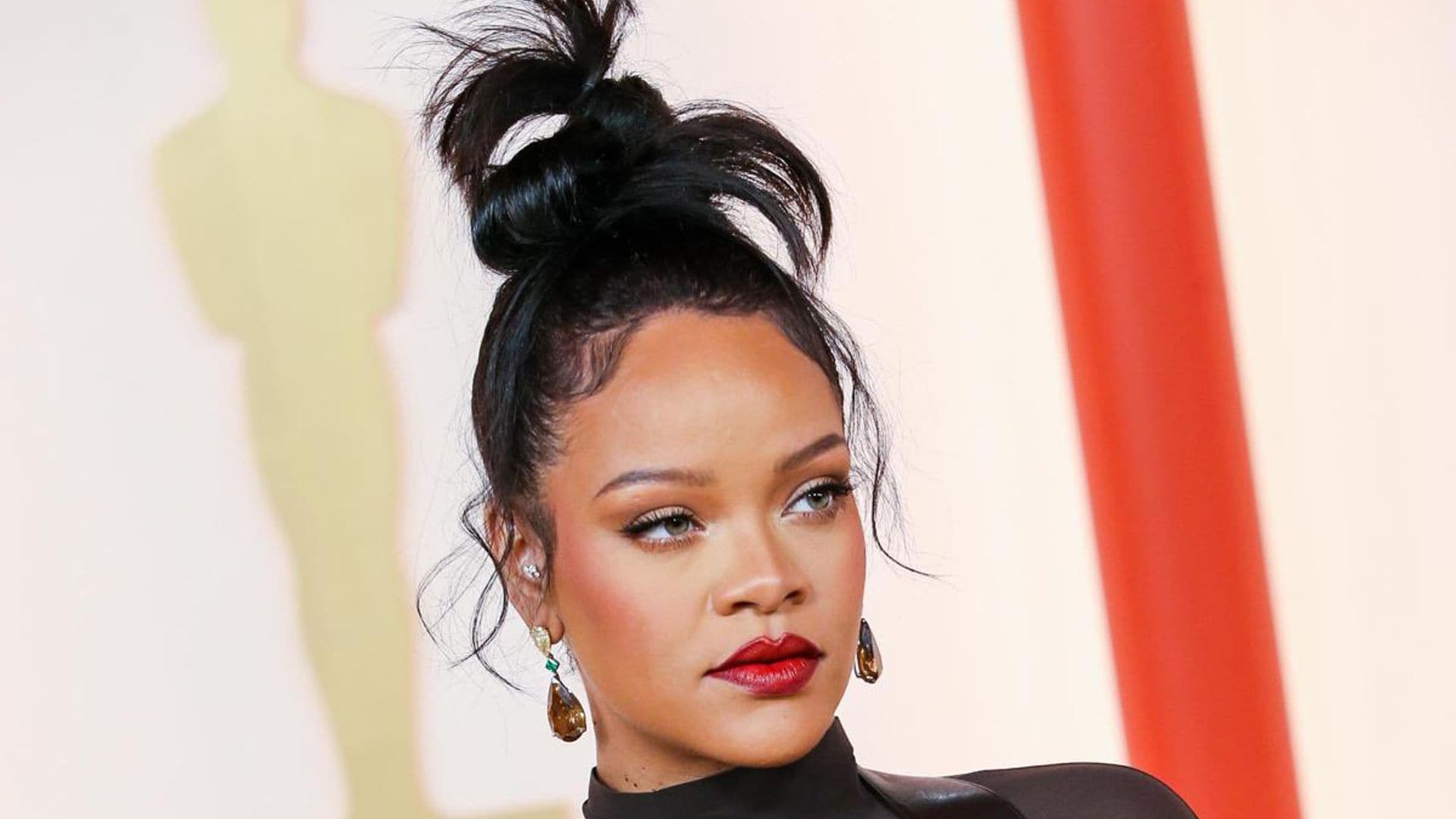A random man shows up at Rihanna’s house to propose