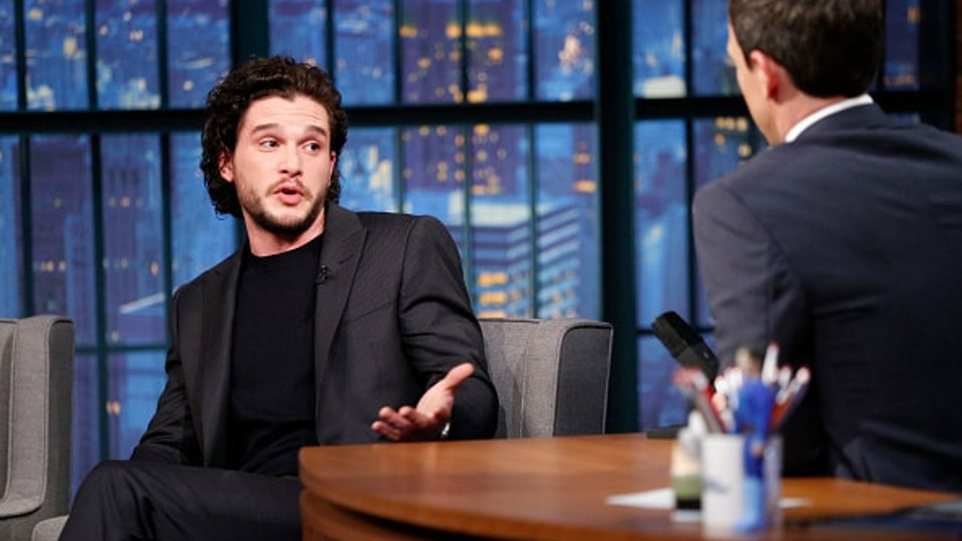 Jon Snow of 'Game of Thrones' is a poor guest at Seth Meyers' dinner party