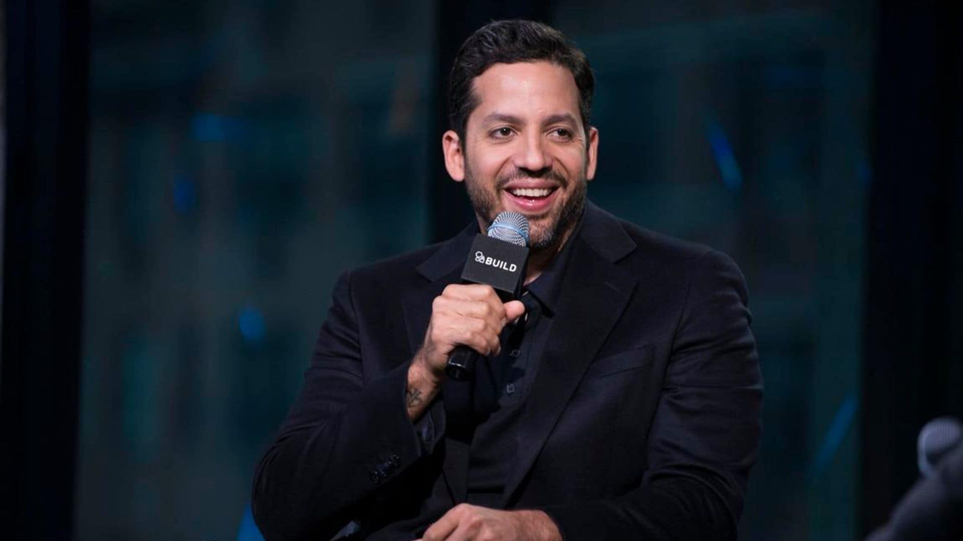 David Blaine performed a live stunt in nearly a decade and ascended to the skies with helium balloons