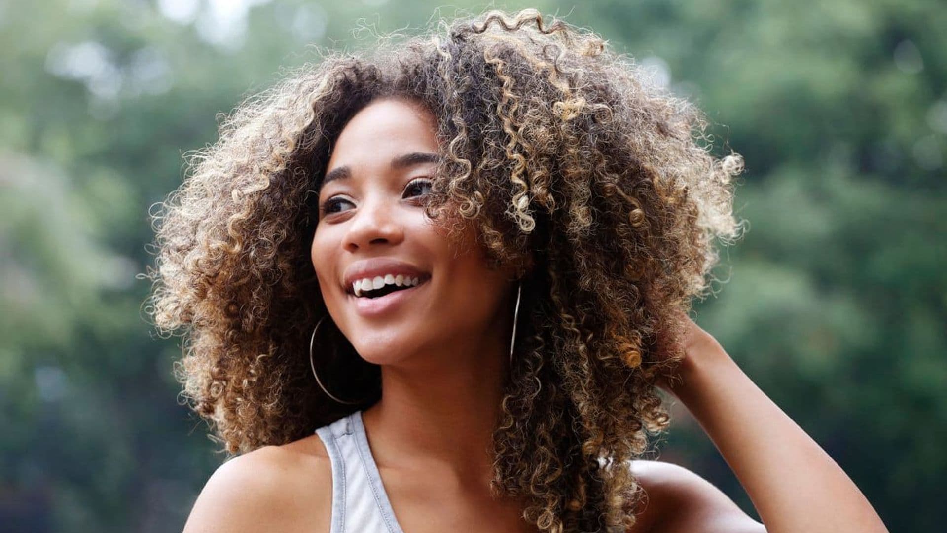 Five ways Latinas can balance their hormones naturally