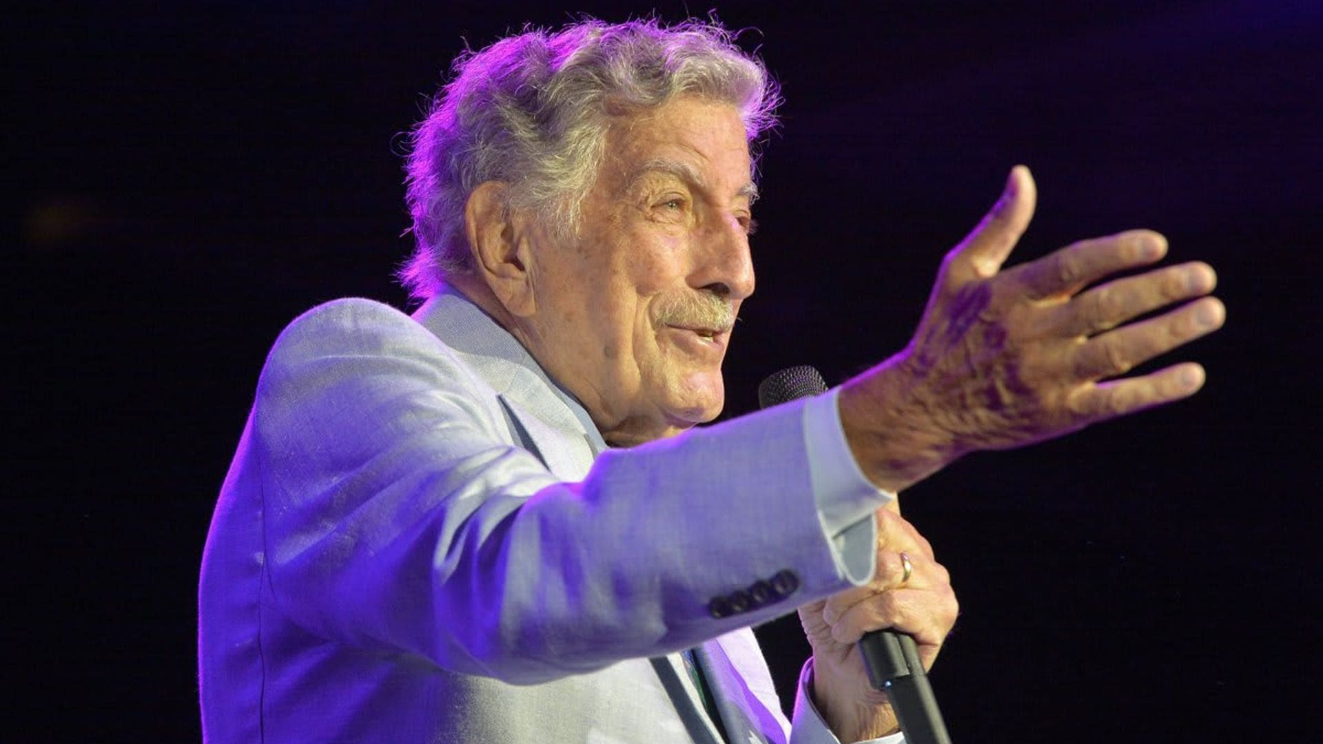 Legendary singer Tony Bennett is diagnosed with Alzheimer’s disease