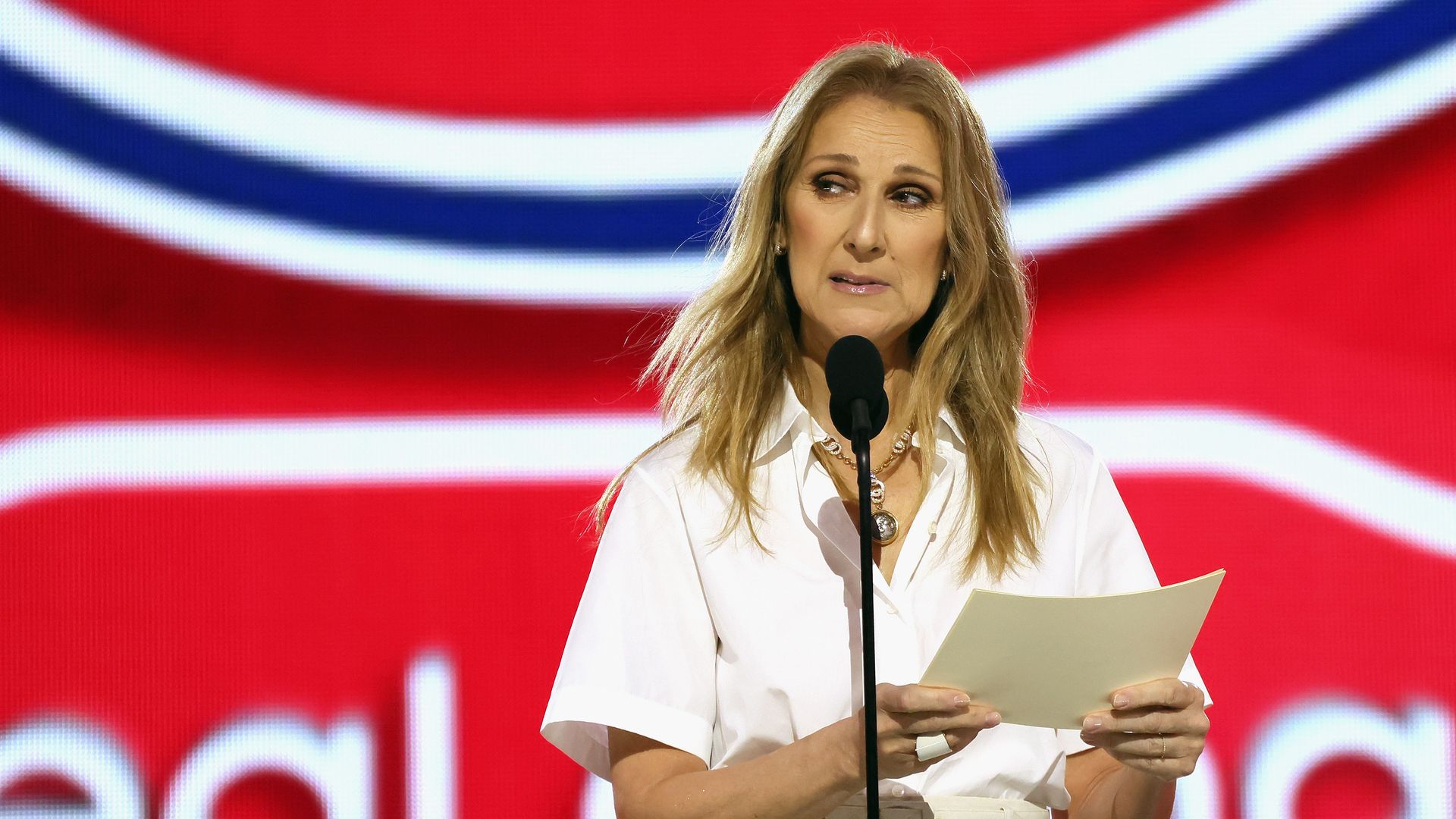 Céline Dion's priceless reaction to Kelly Clarkson's rendition of 'My Heart Will Go On'