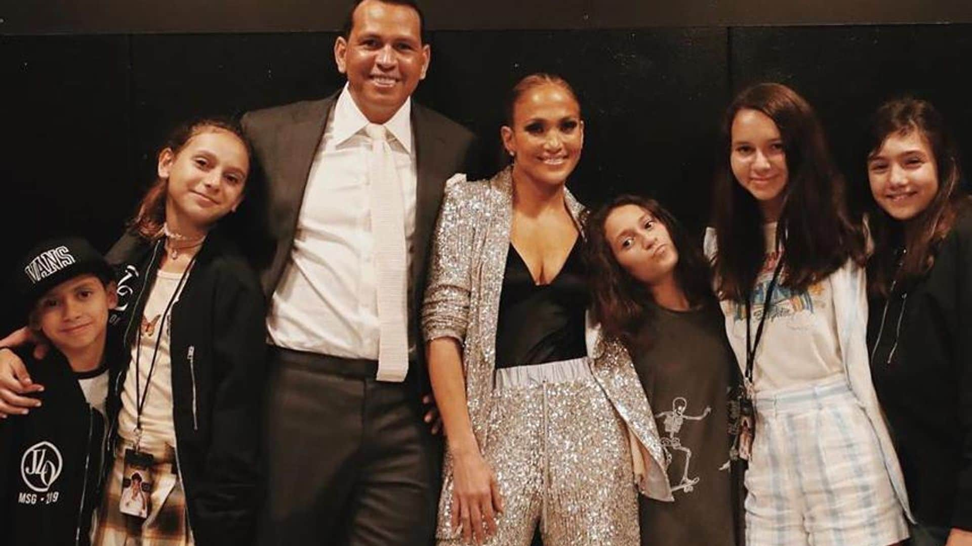 This is how Jennifer Lopez's children live life on the road