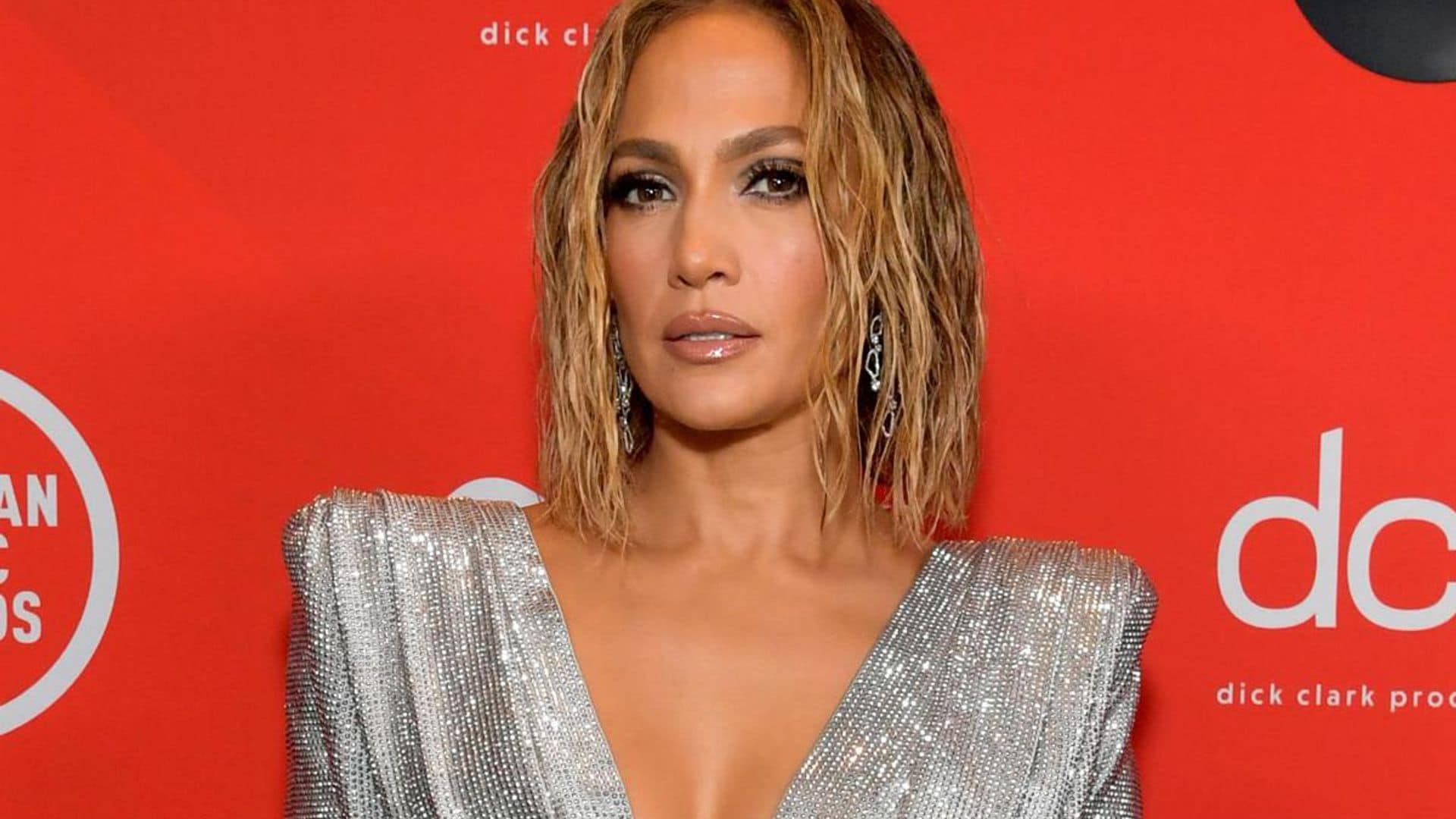 Jennifer Lopez goes fully nude for her new music cover art
