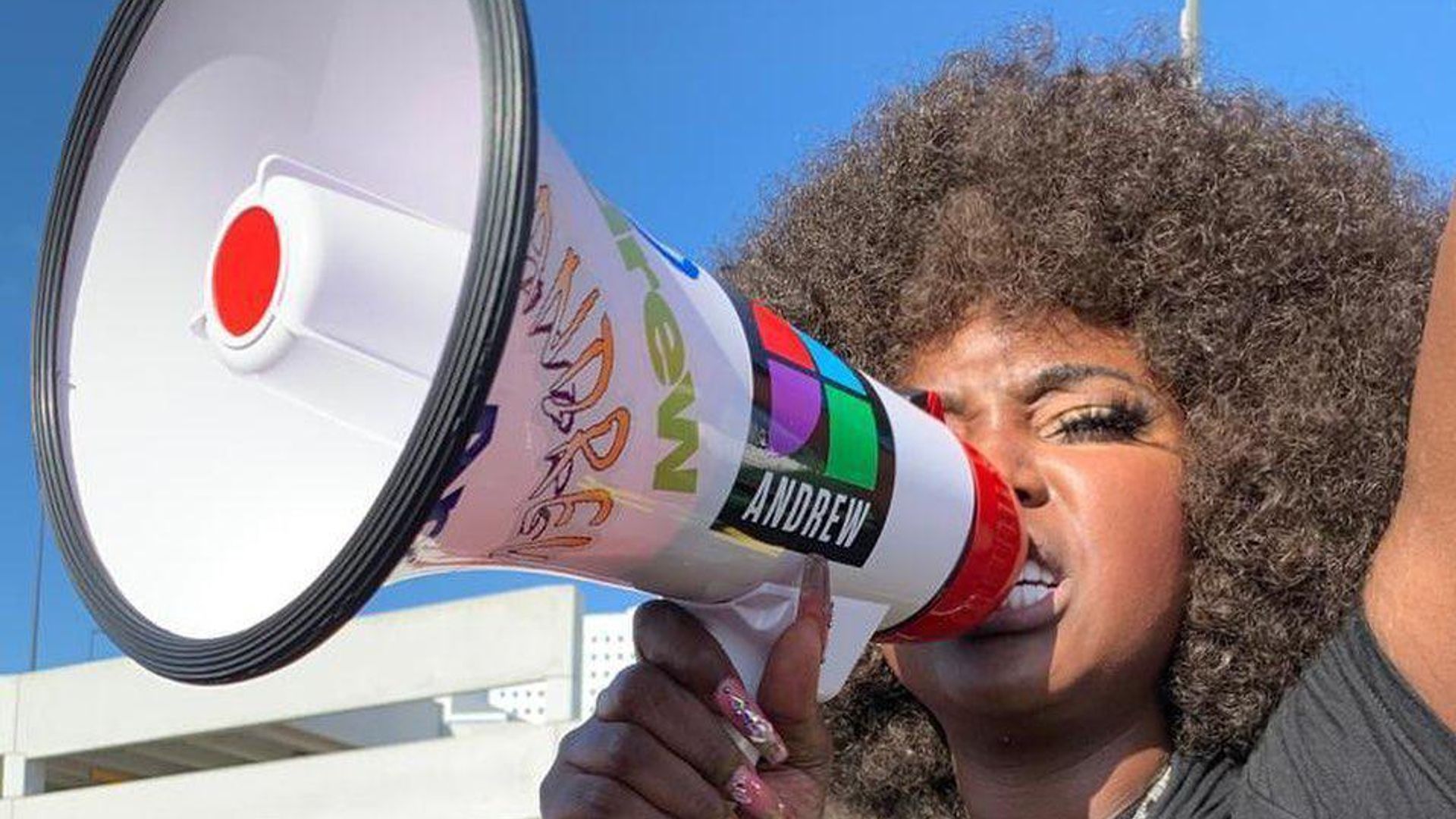 Amara La Negra supporting BLM movement