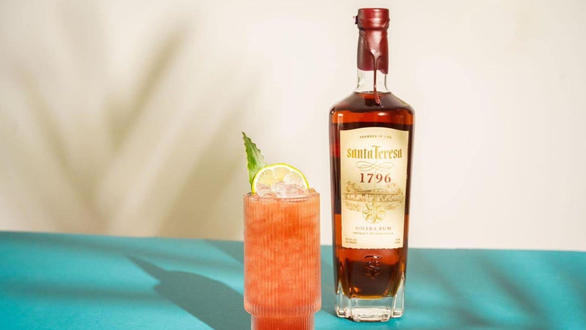 “La Guacamaya” with Santa Teresa 1796 Rum, the perfect cocktail to watch the Latin Grammy Awards