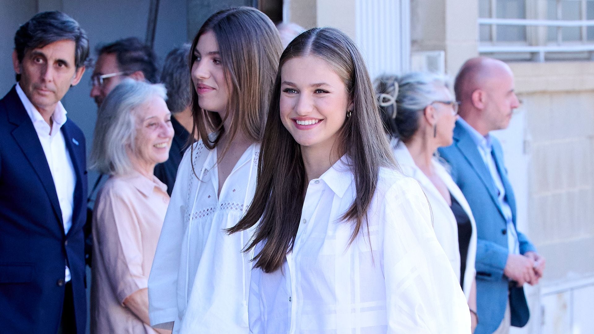 BARCELONA, SPAIN - JULY 09: Crown Princess Leonor of Spain (R) and Princess Sofia of Spain (L) visit the studio of the artist Jaume Plensa during the events of the XV anniversary of the Princess of Girona Foundation on July 09, 2024 in Barcelona, Spain. (Photo by Carlos Alvarez/Getty Images)