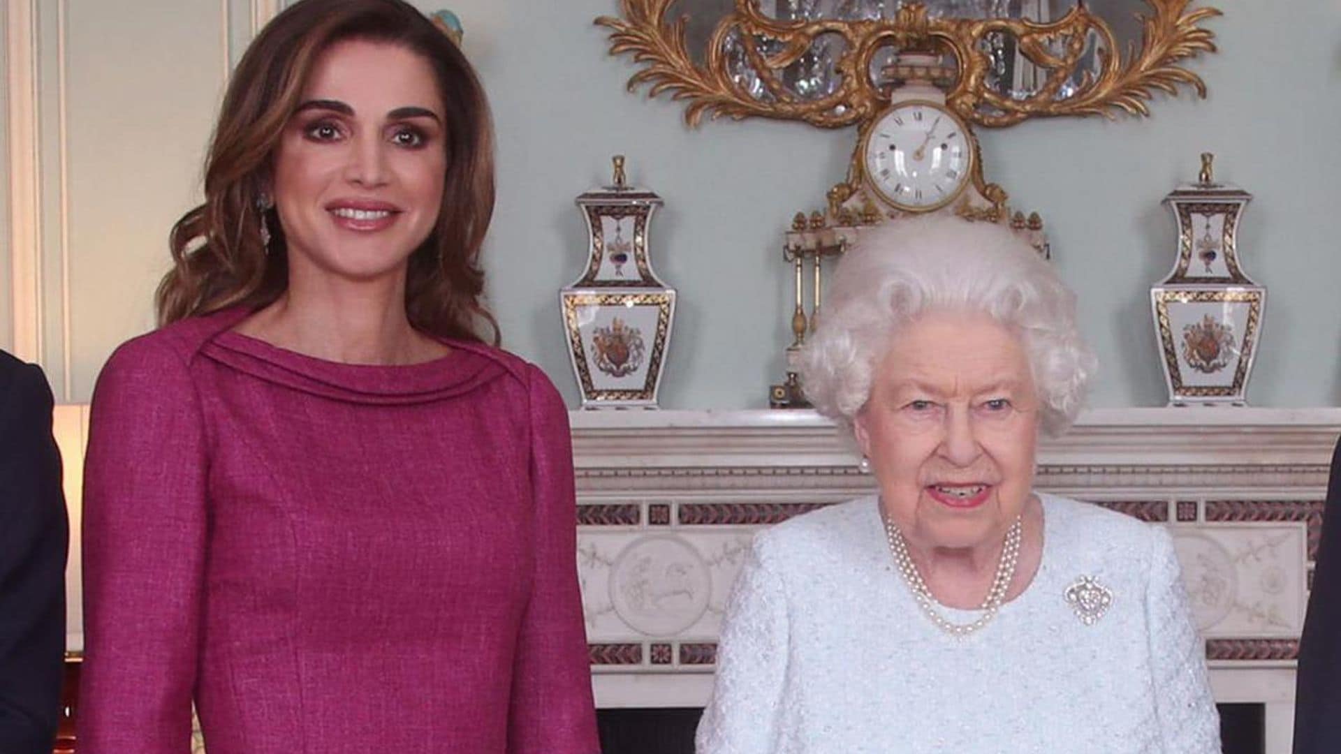 Queen Rania bids farewell to Queen Elizabeth 'with a heavy heart'