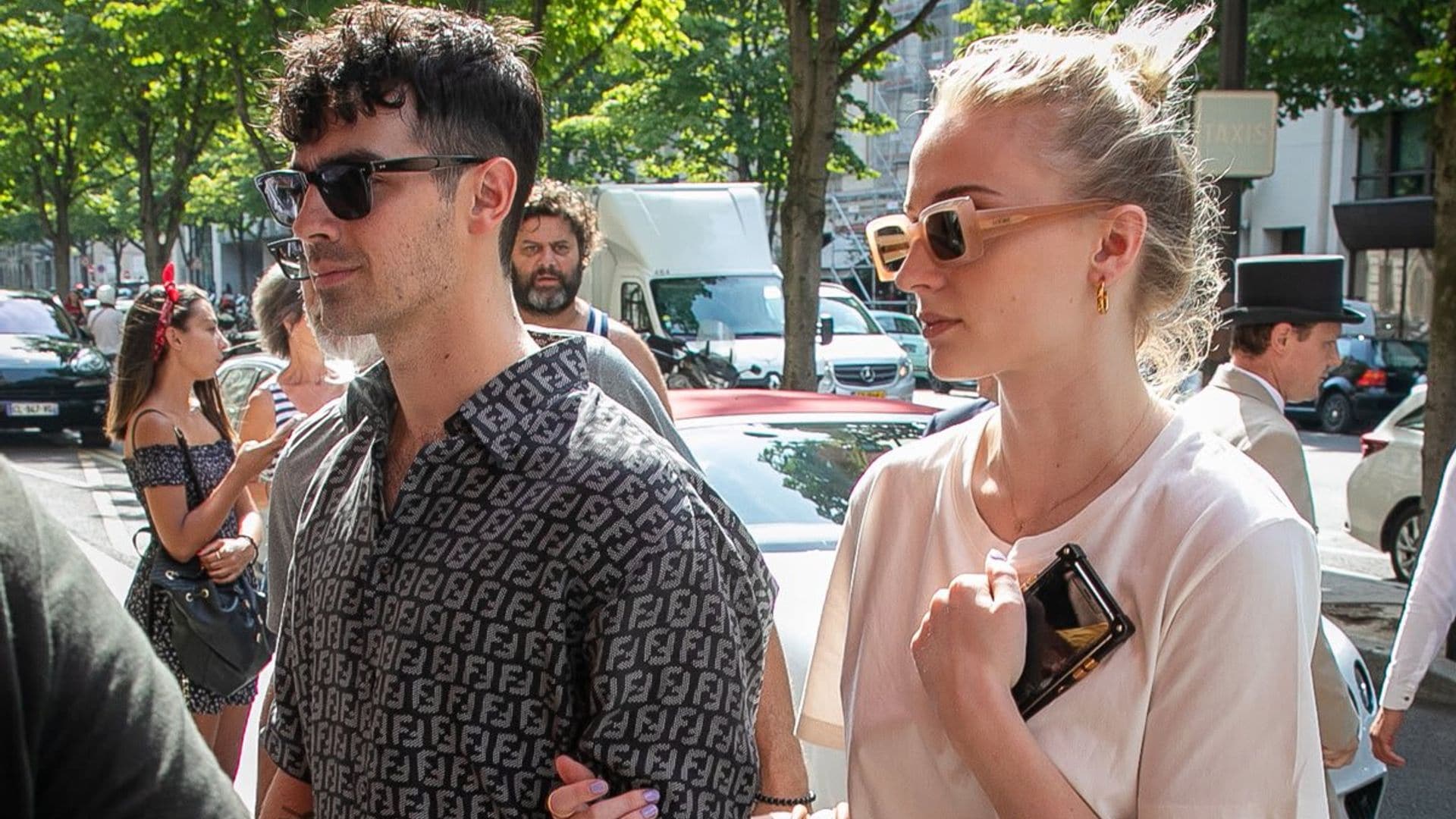 Joe Jonas edits Valentine’s Day caption to Sophie Turner after confusing fans